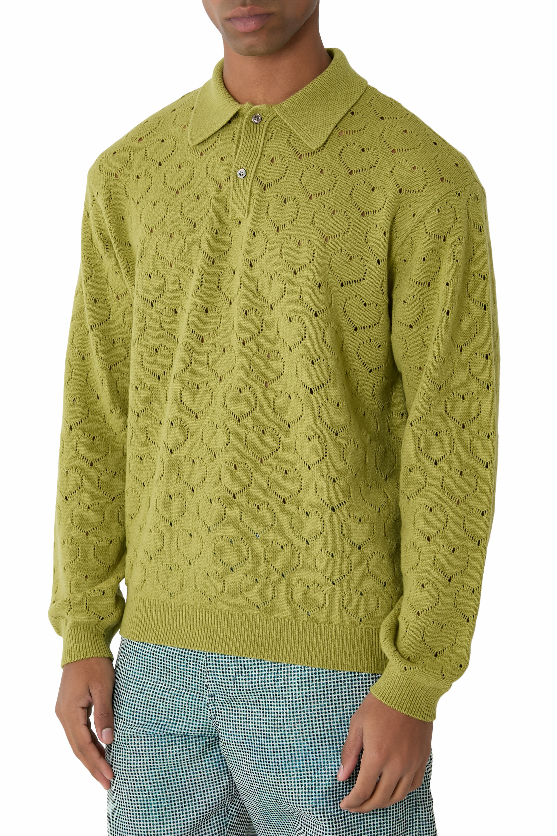 قميص بولو بتفاصيل مفرغة