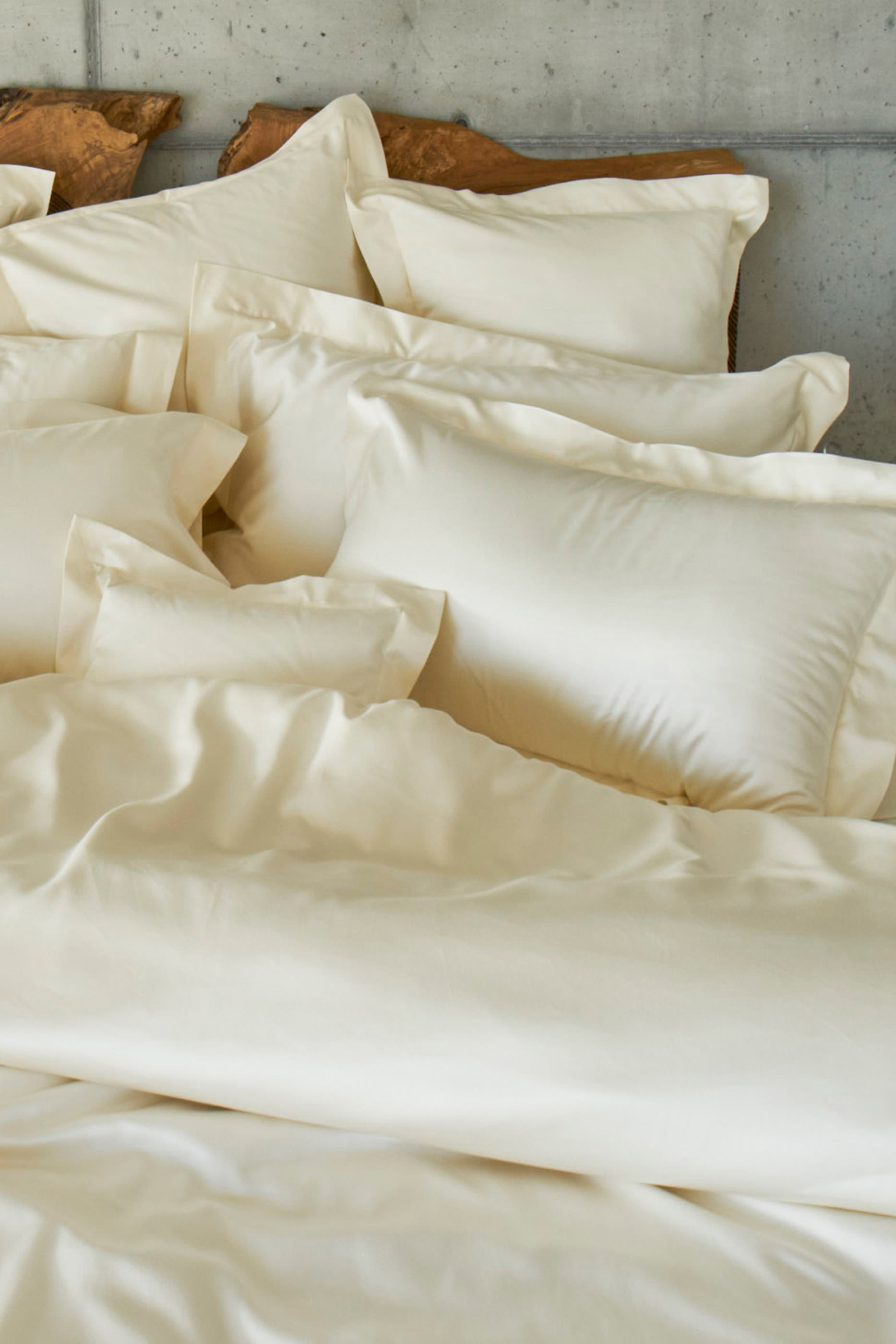 غطاء وسادة جوان