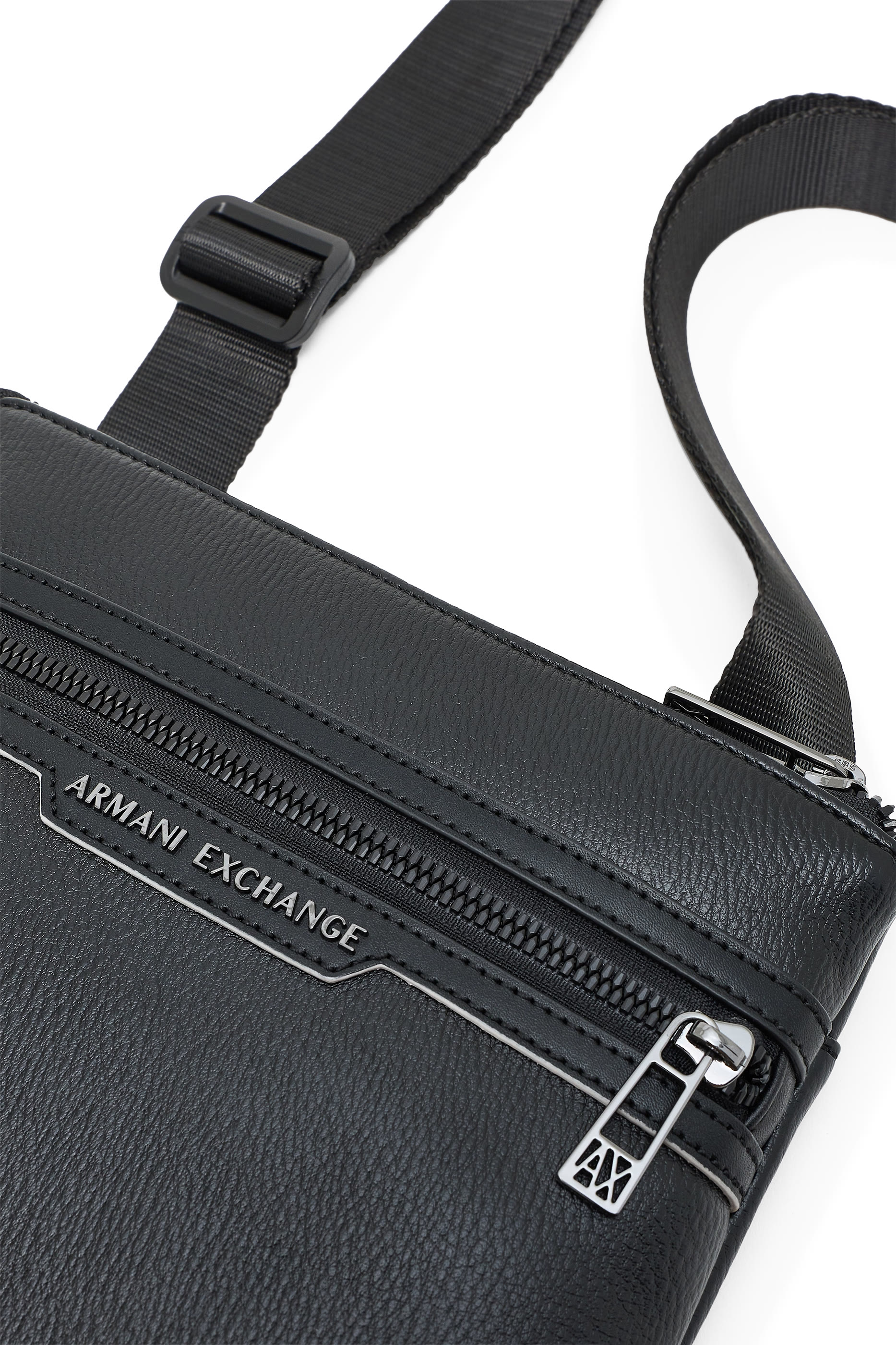 حقيبة كروس سدريك بسحاب