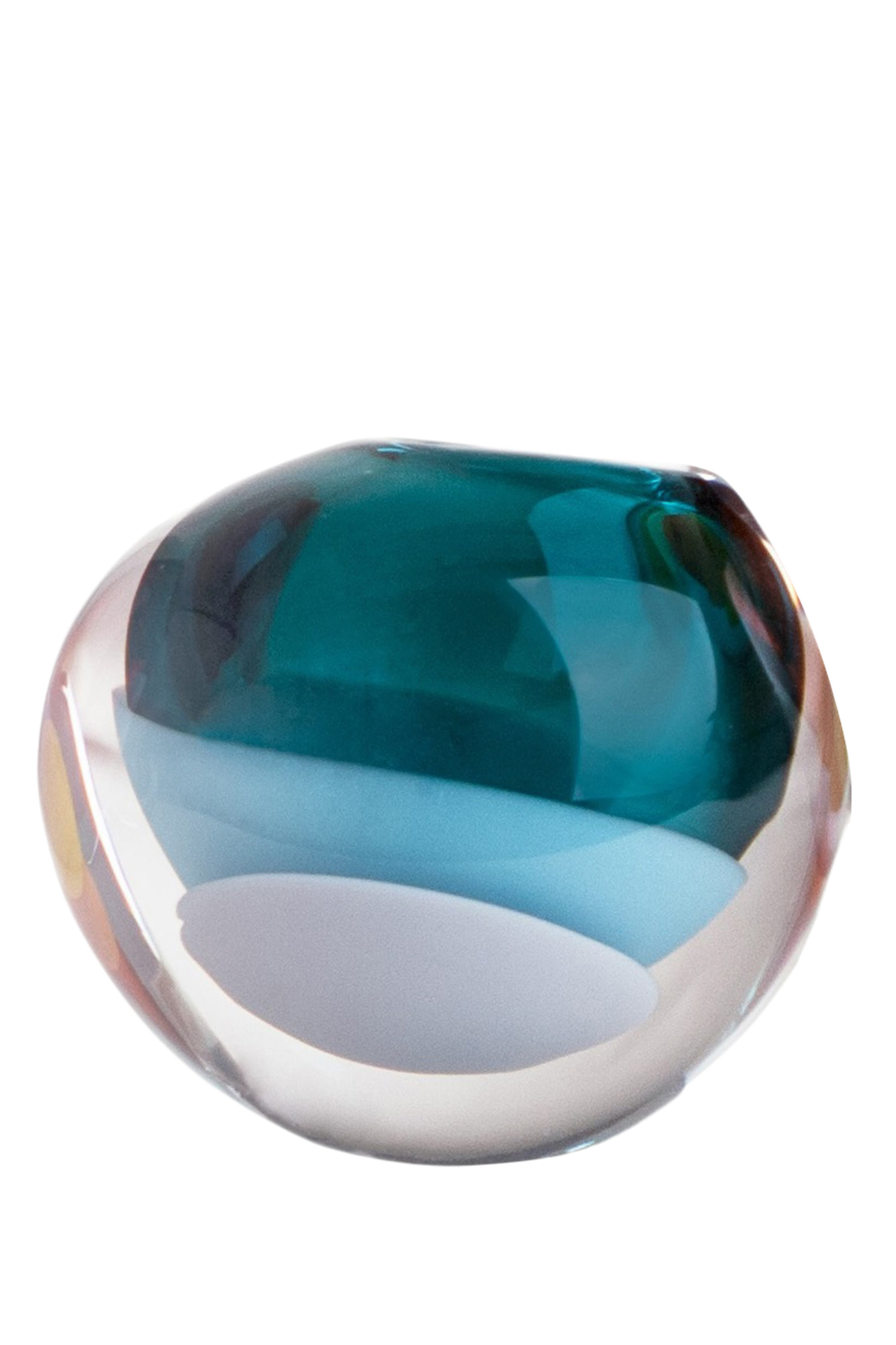 قطعة ديكور مانتل منحوتة صغيرة