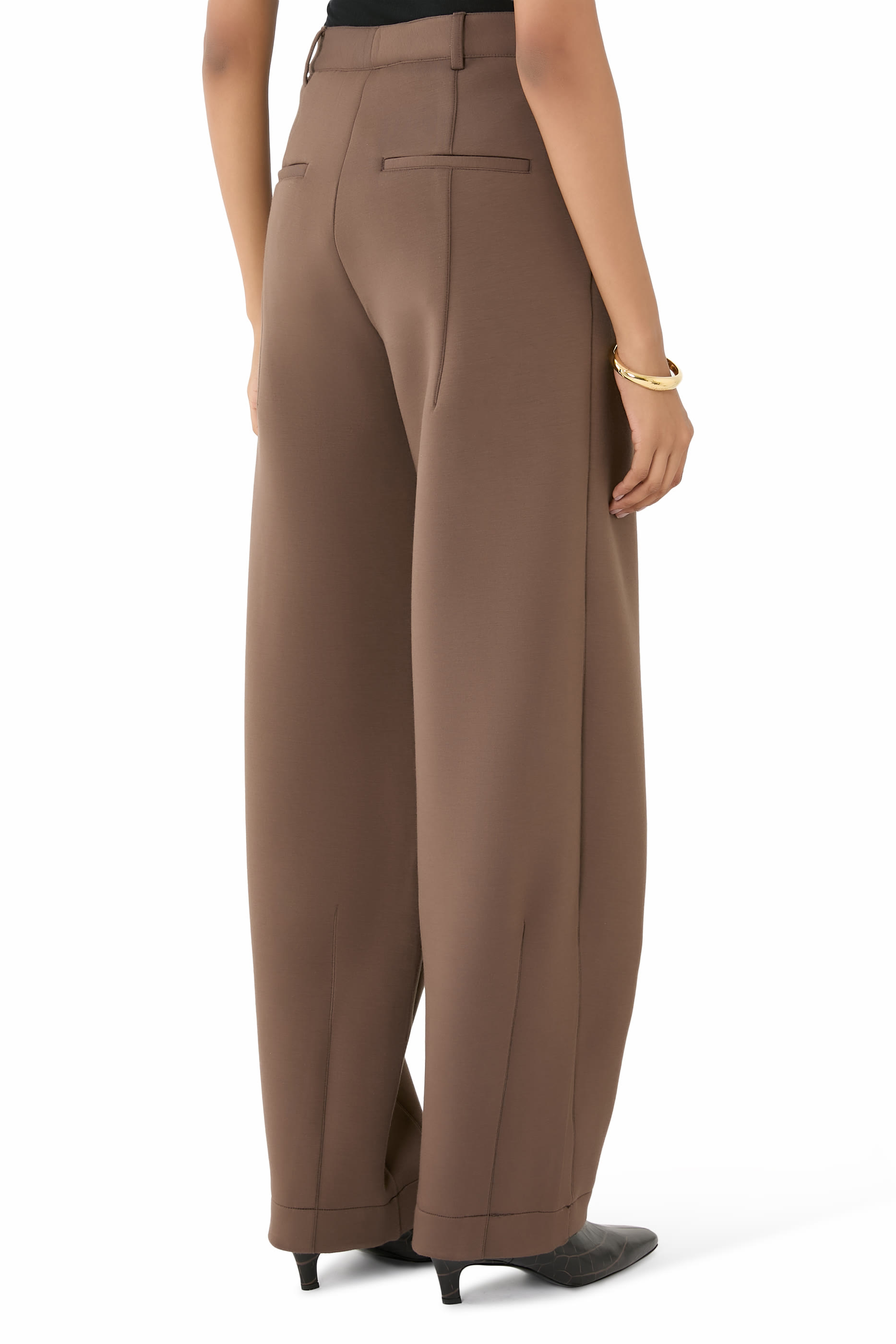 بنطال بقصة فضفاضة قماش ناعم