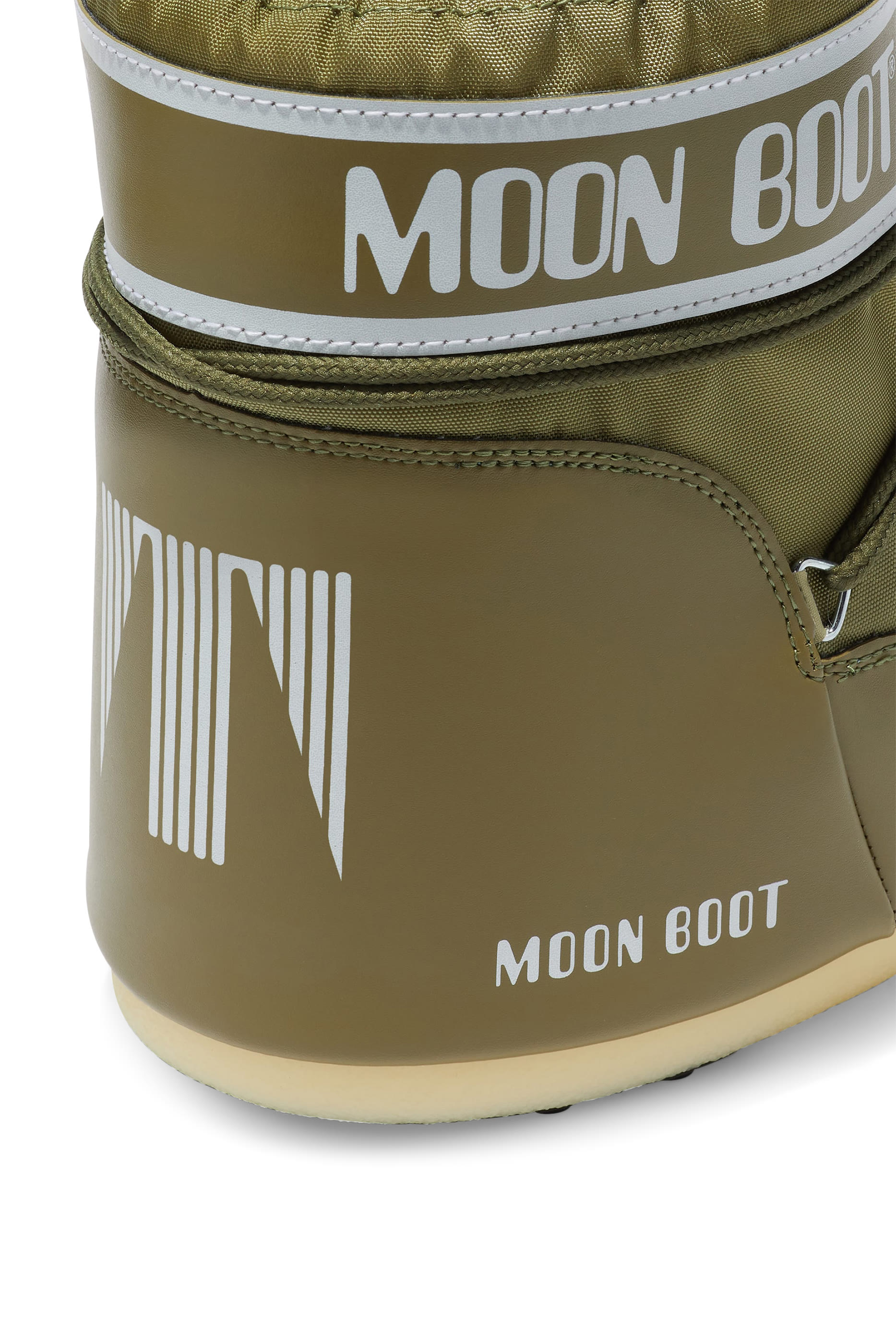 حذاء بوت أيكون بكاحل منخفض نايلون