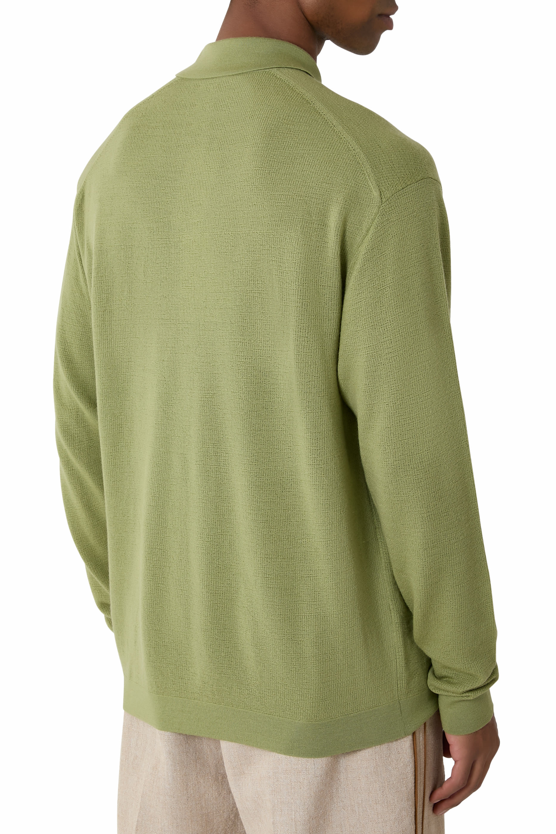 قميص بولو بأزرار نسيج خفيف الوزن