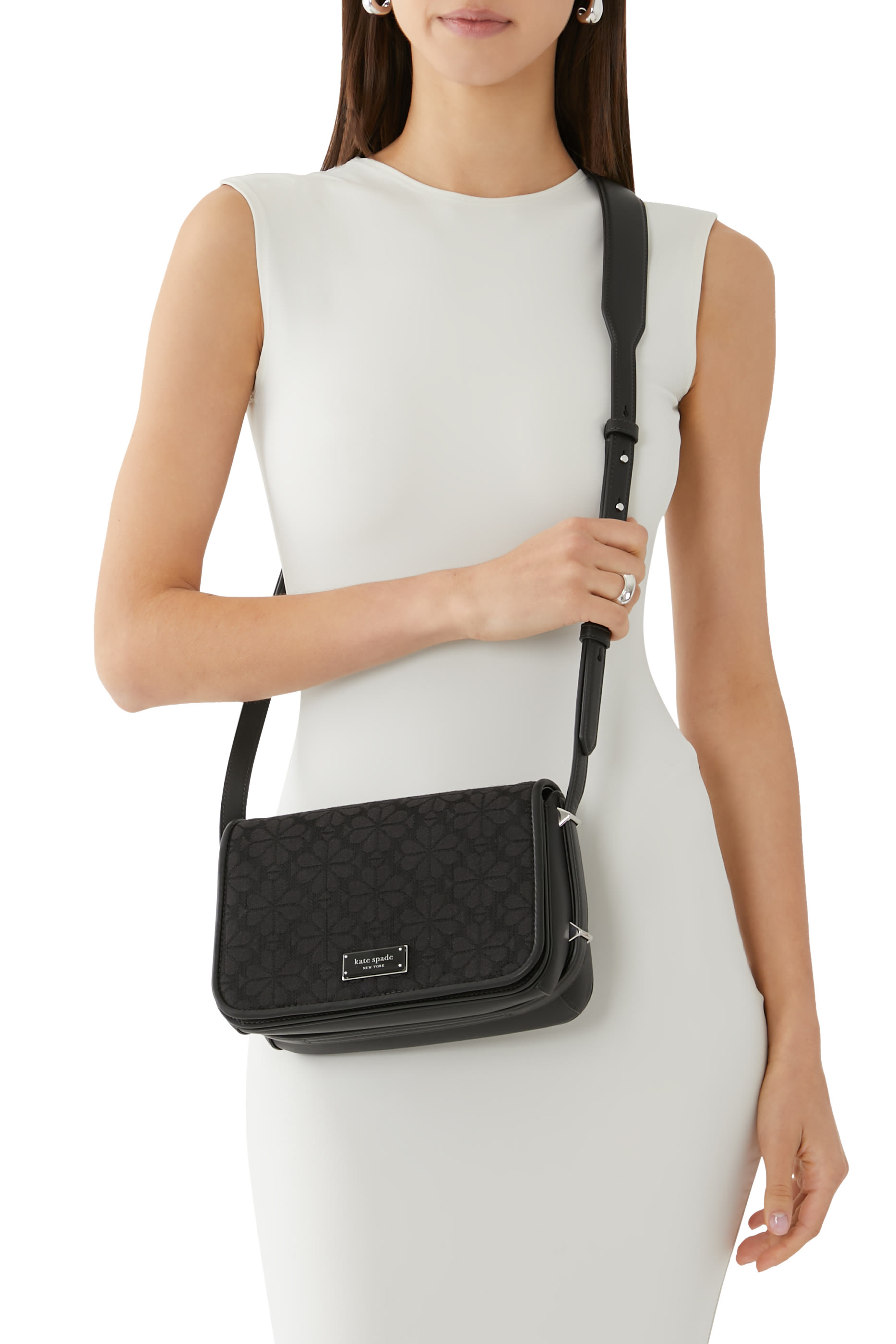 حقيبة كروس بودي صغيرة بغطاء قلاب ونقشة زهور بالشكل البستوني جاكار null