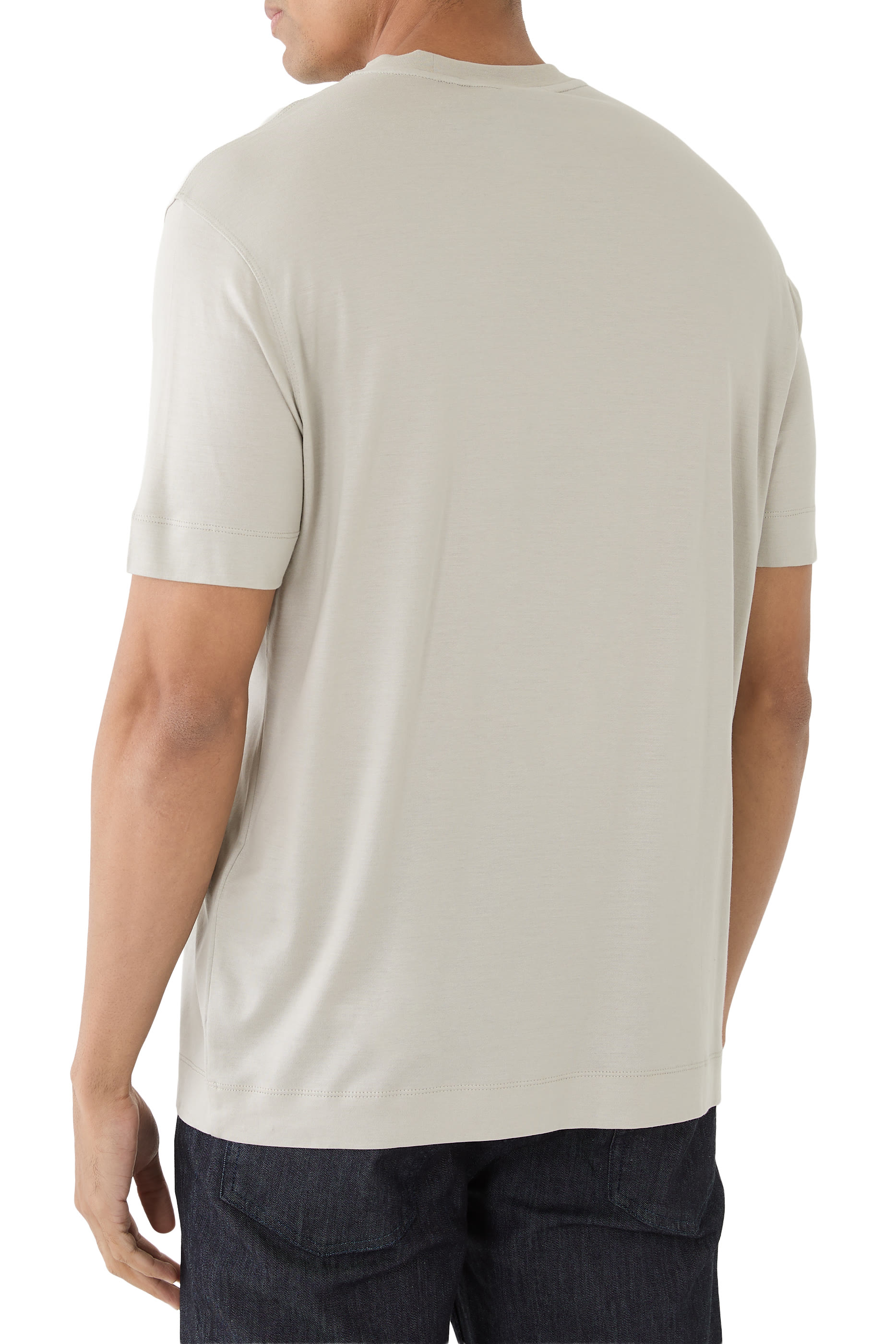 تيشيرت برقعة شعار الماركة