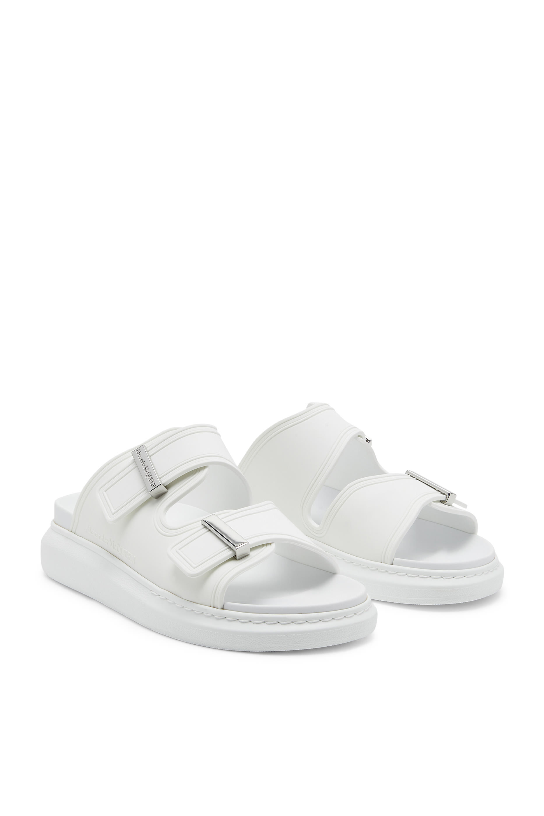 حذاء مفتوح هايبرد بنعل سميك