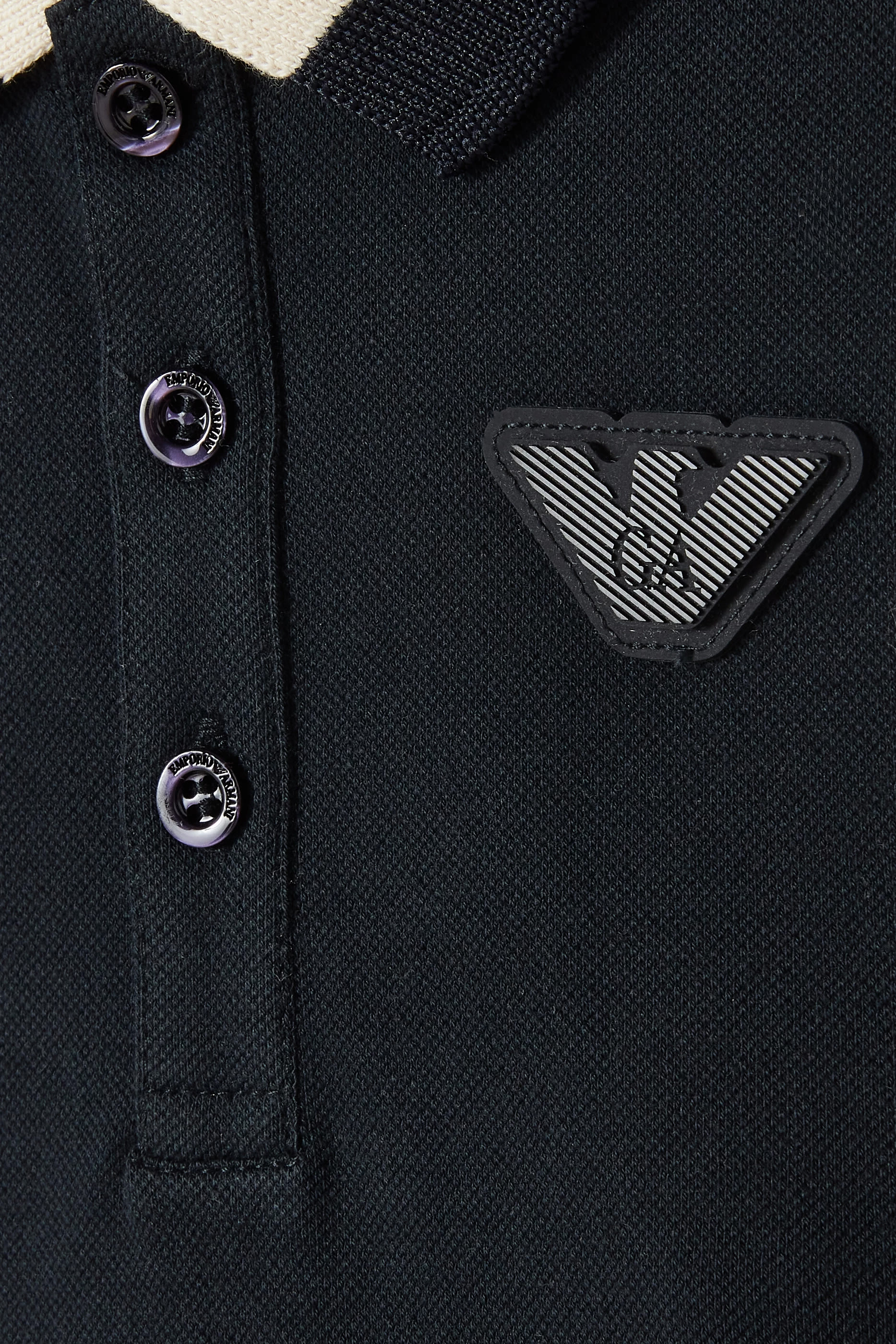 قميص بولو بشعار الماركة للأطفال