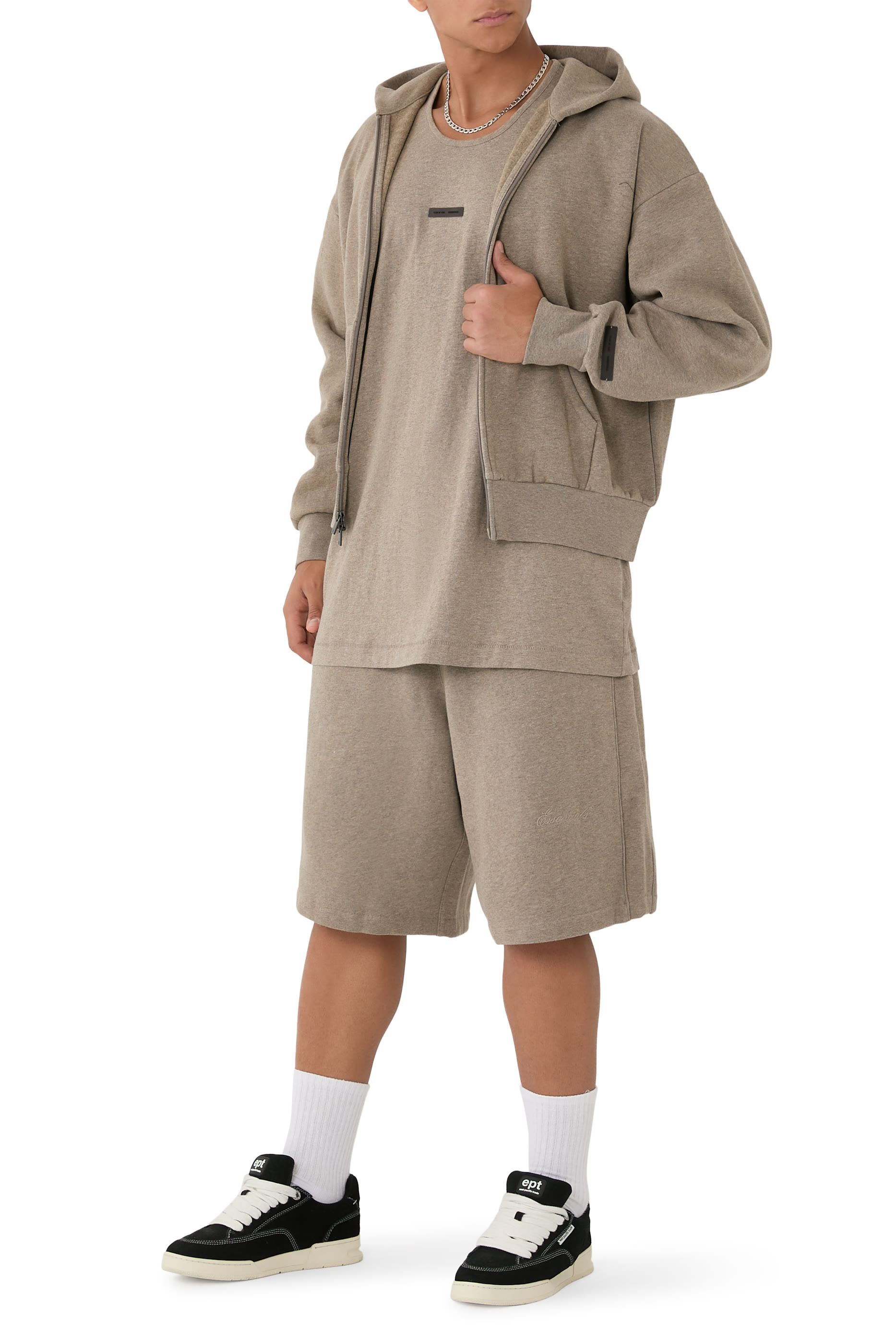 هودي بقصة كلاسيكية بسحاب صوف