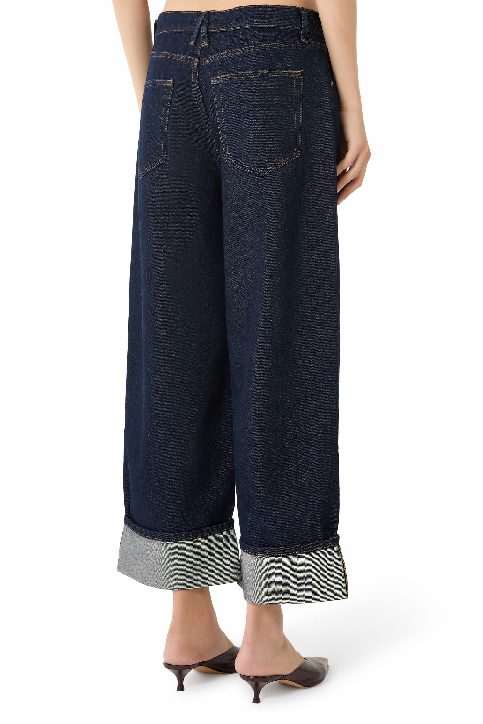 بنطال جينز غود ستاندرد بقصة واسعة وأساور كاحل