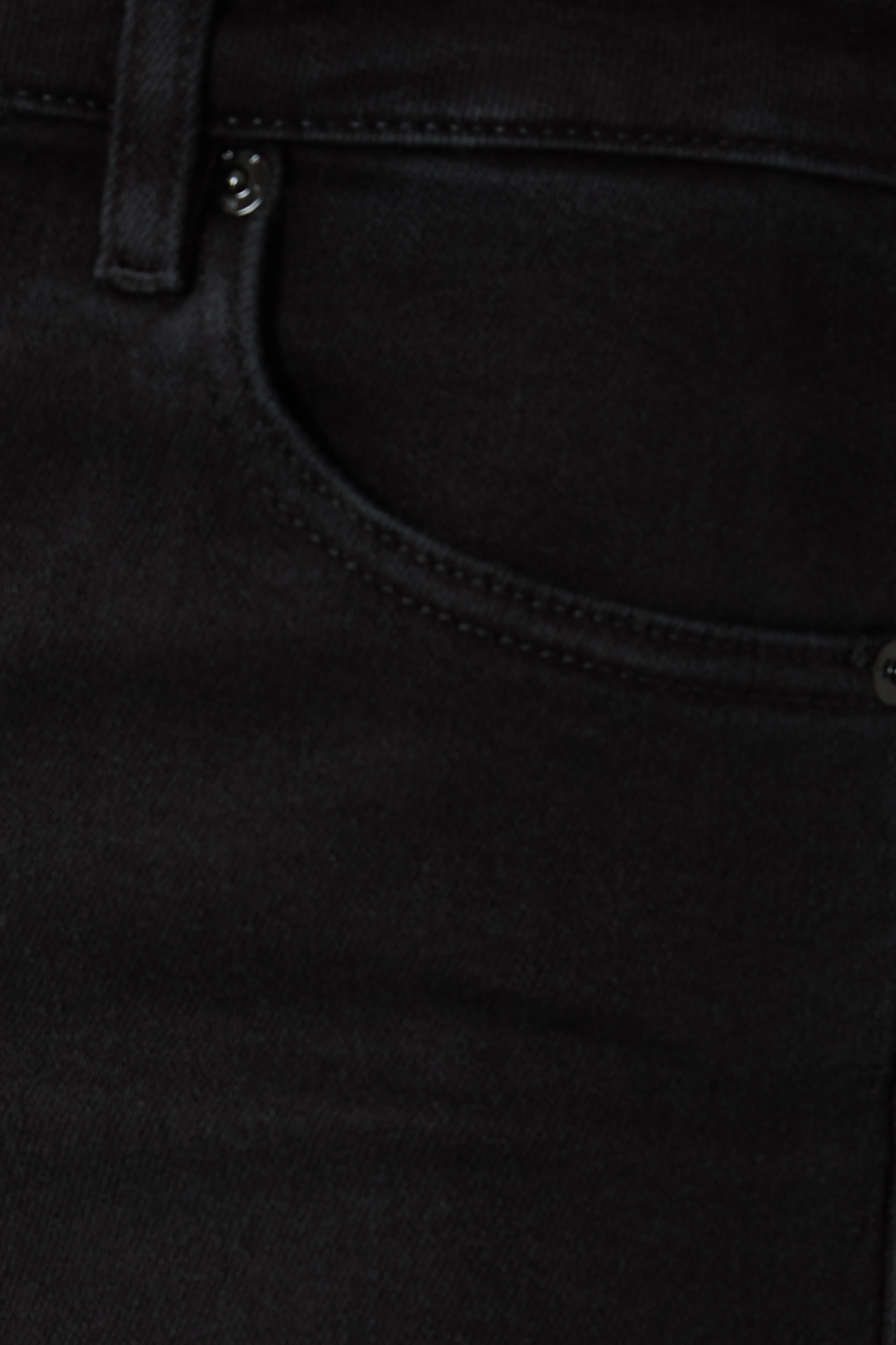 بنطال جينز ريبوت