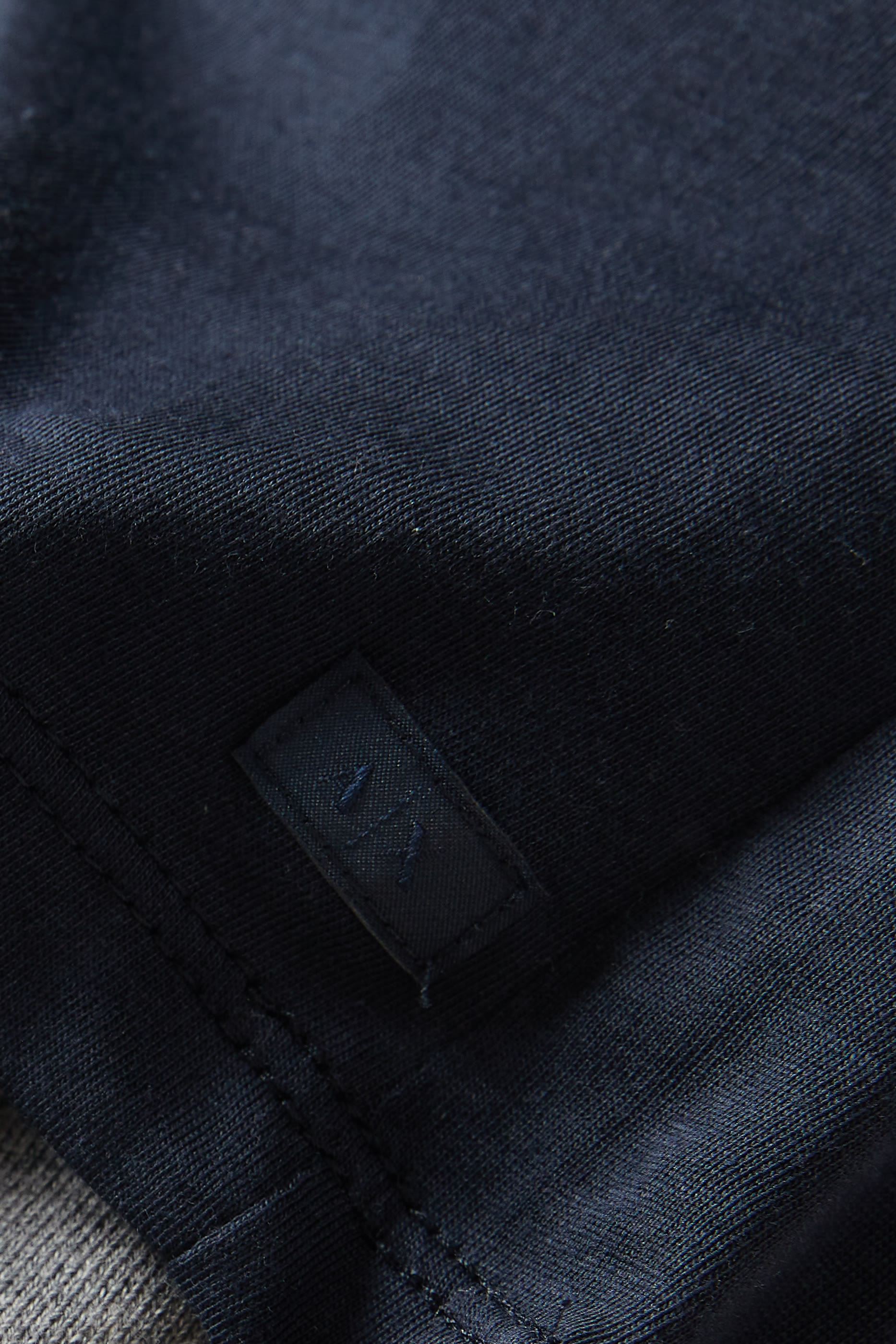 تي شيرت قطن بيما بفتحة رقبة V