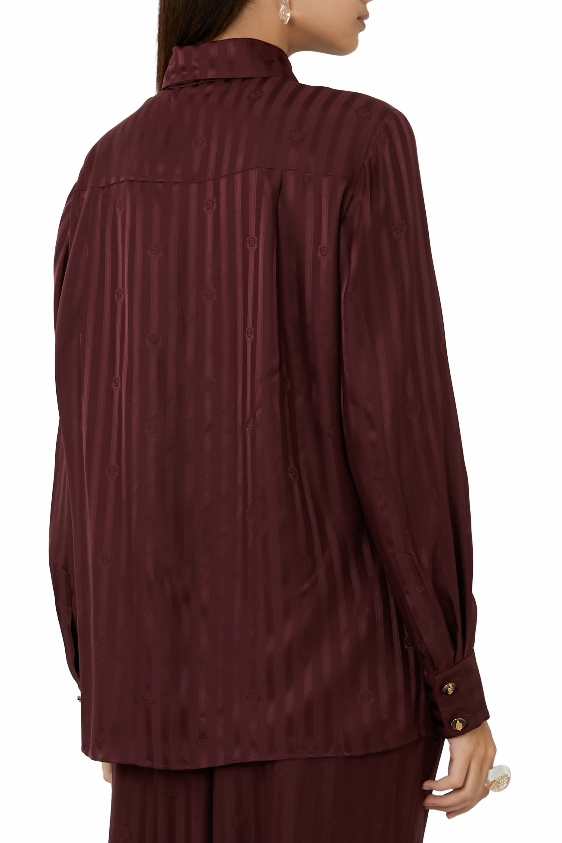 قميص لونا جاكار