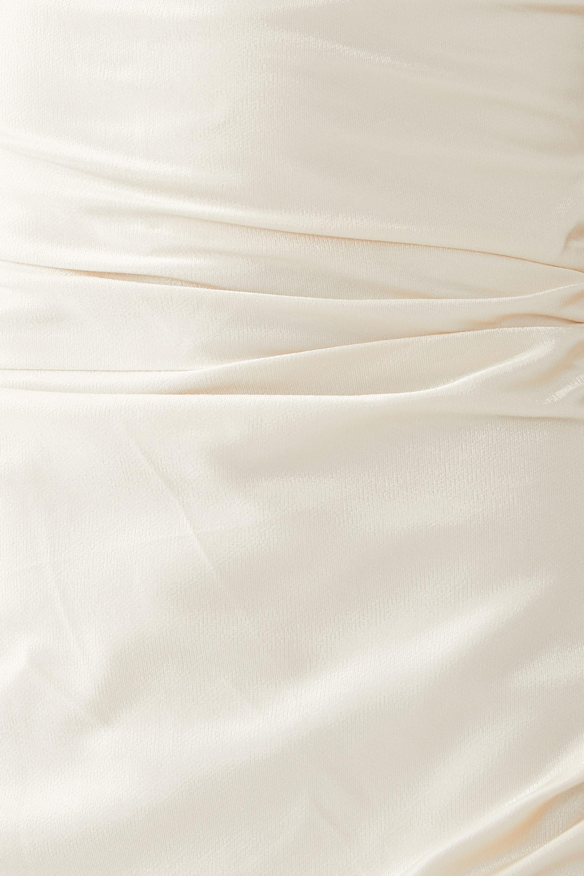 فستان لا لون طويل بأربطة في الخلف