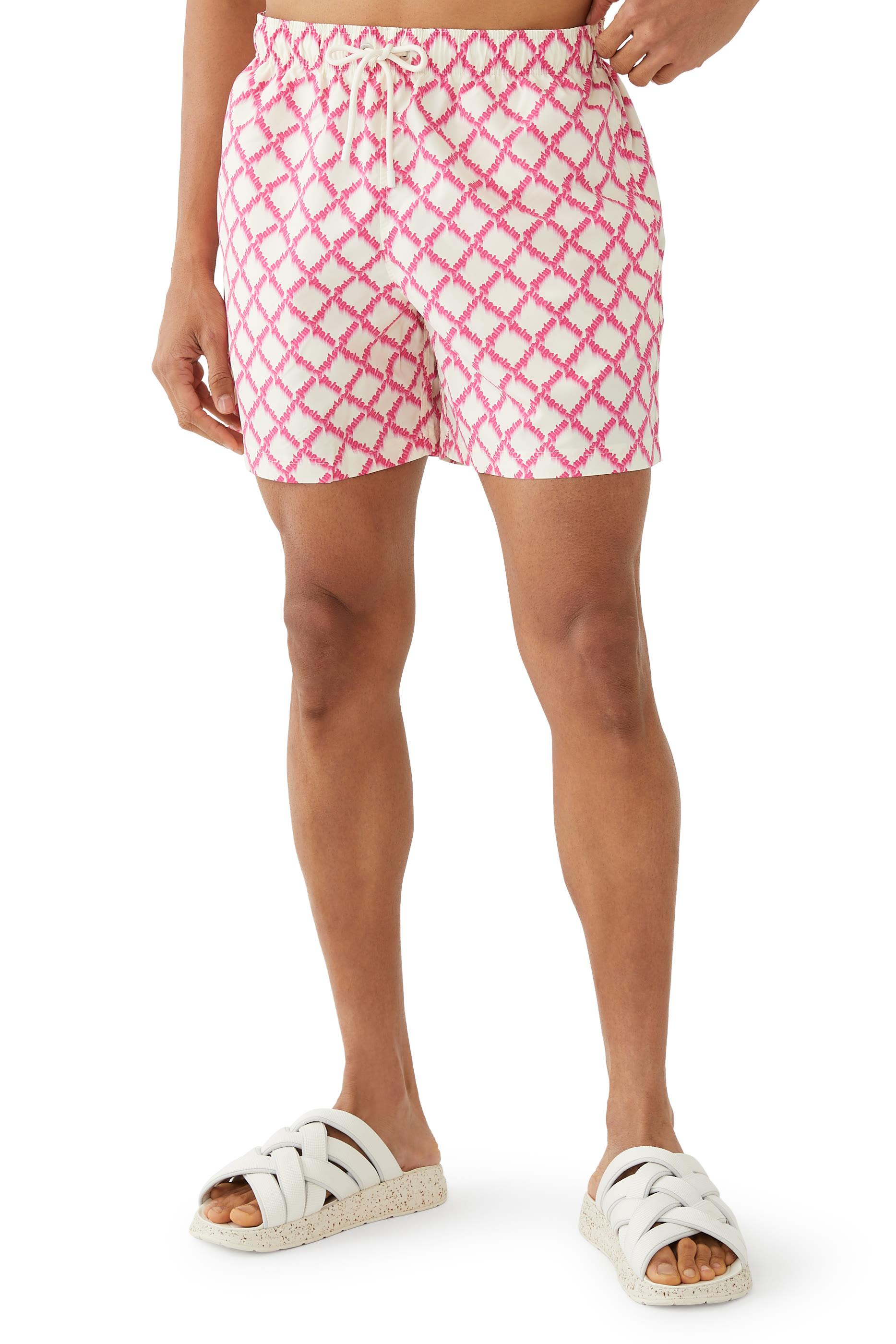 شورت سباحة بشعار الماركة قماش شبكي