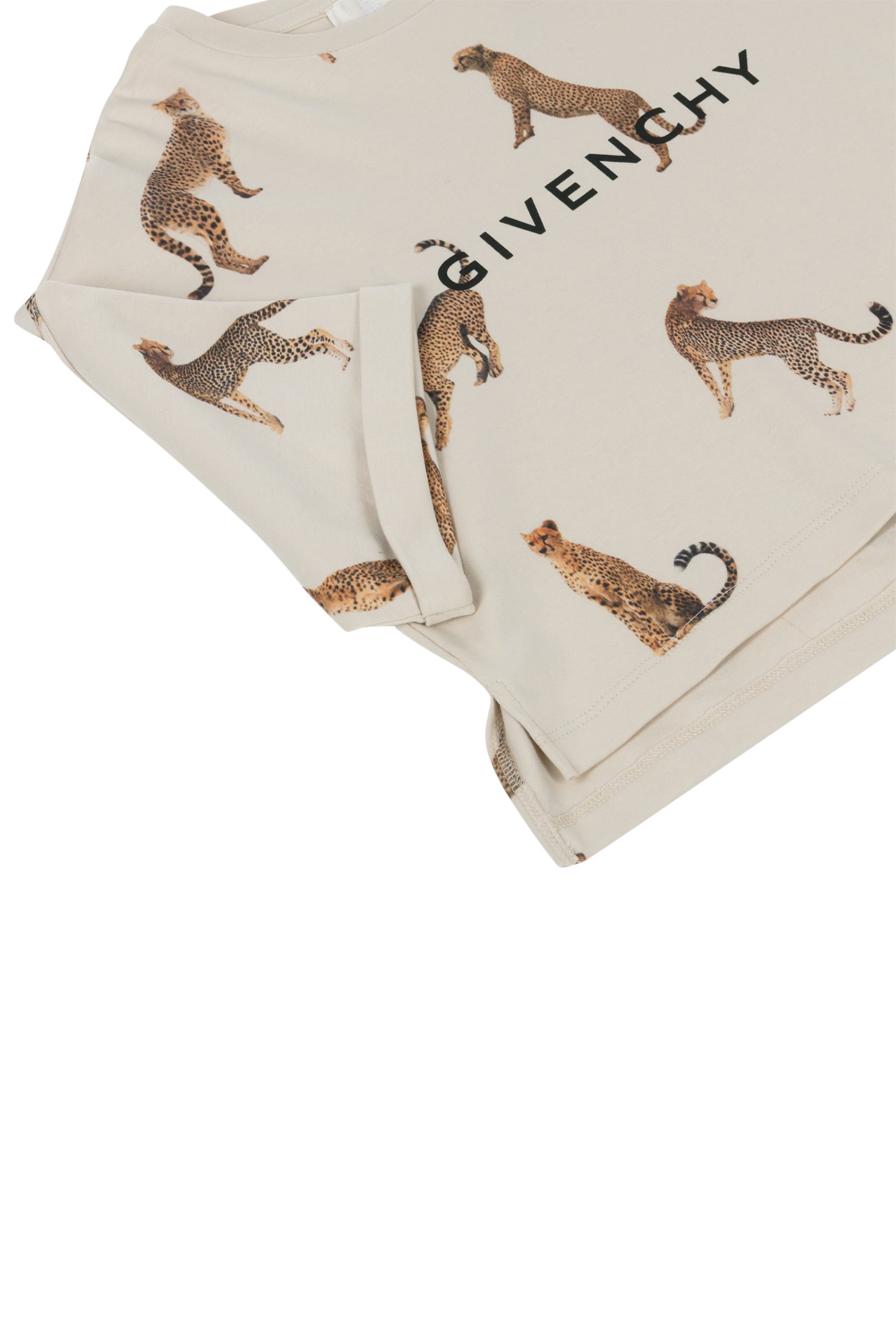 تيشيرت بشعار الماركة ونقشة غرافيكية للأطفال