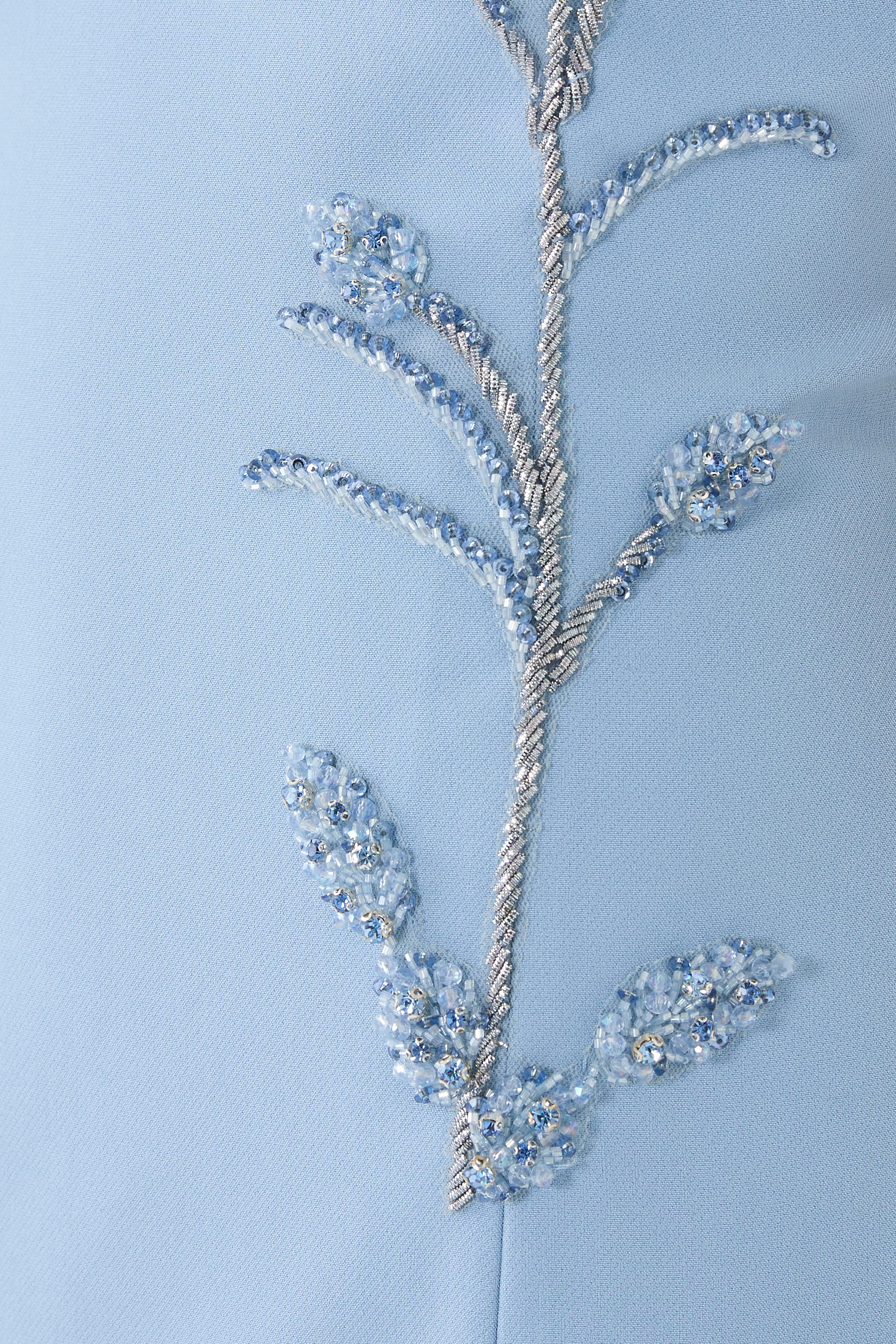 فستان سهرة بلا حمالات ببوليرو وخرز كريب