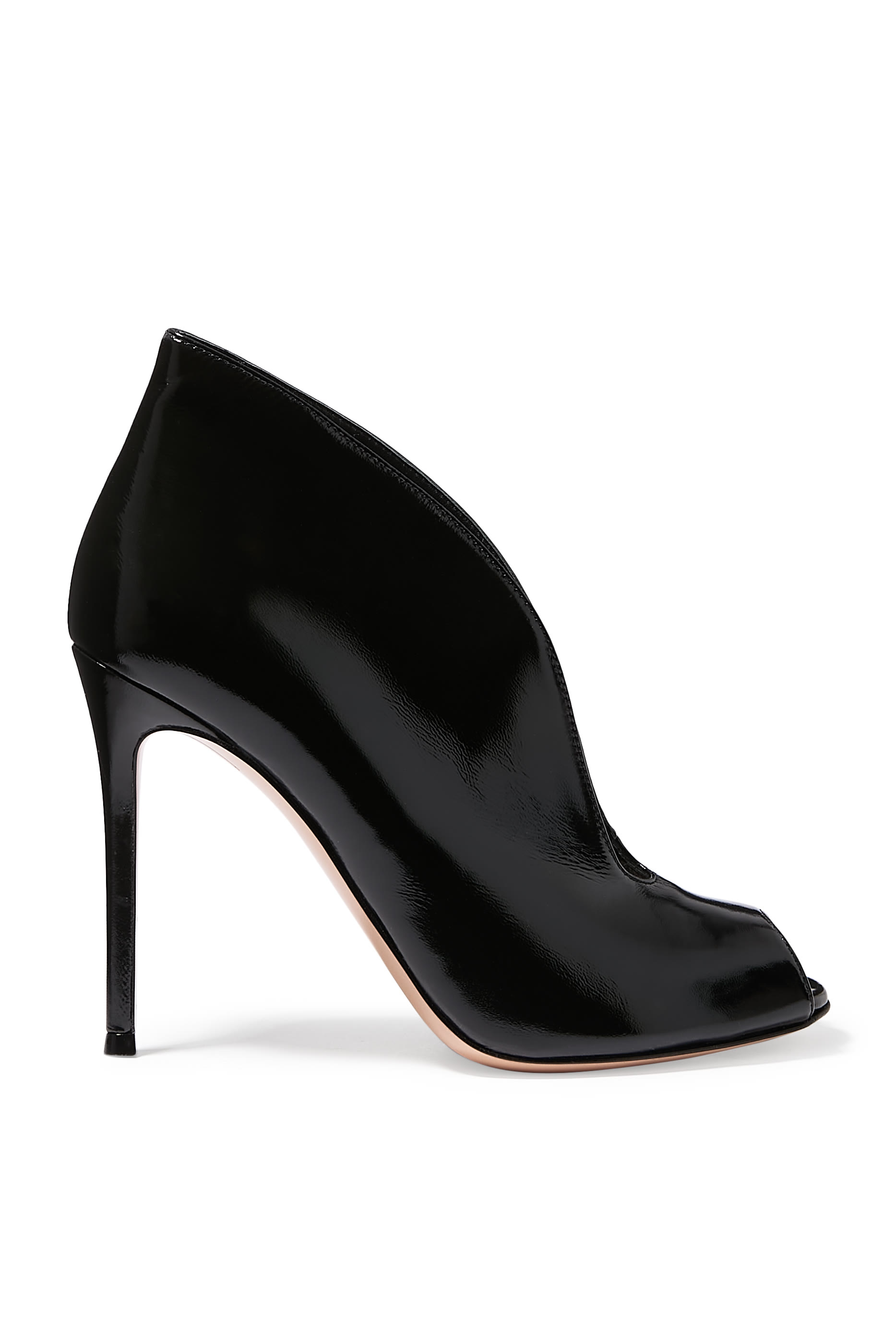 حذاء بوت فامب 105