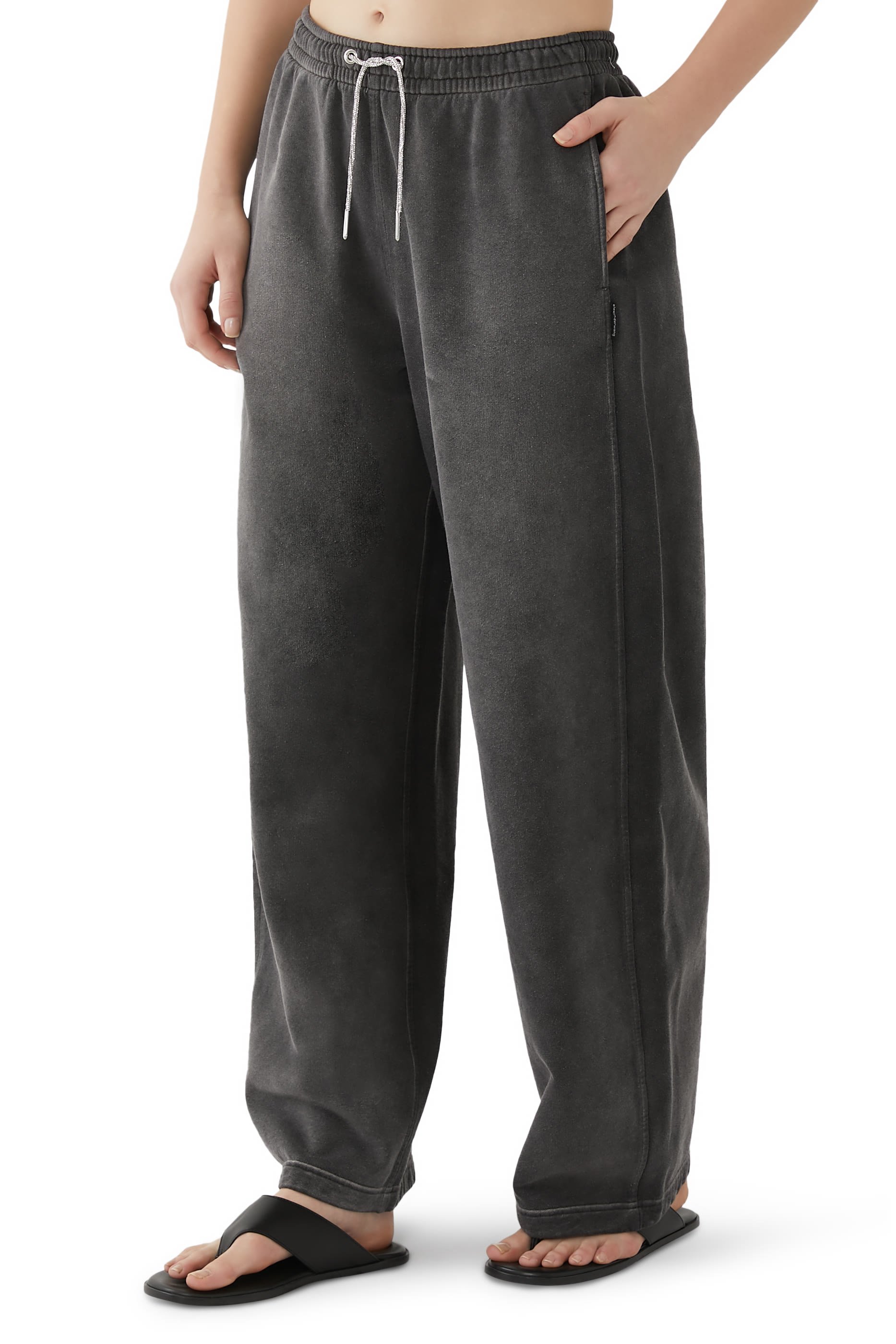 بنطال رياضي برباط مرصع بأحجار الراين