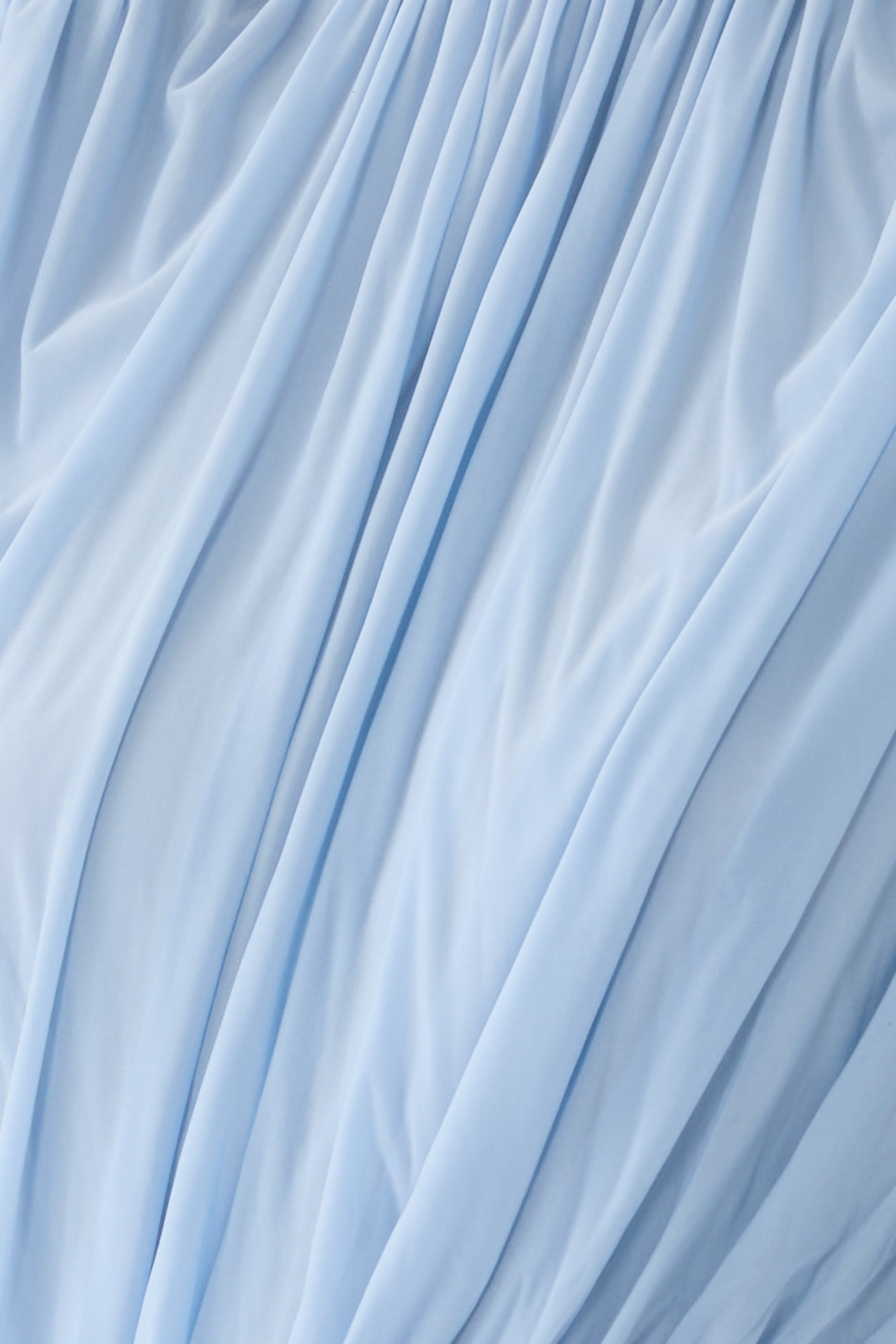 بلوزة بطيات