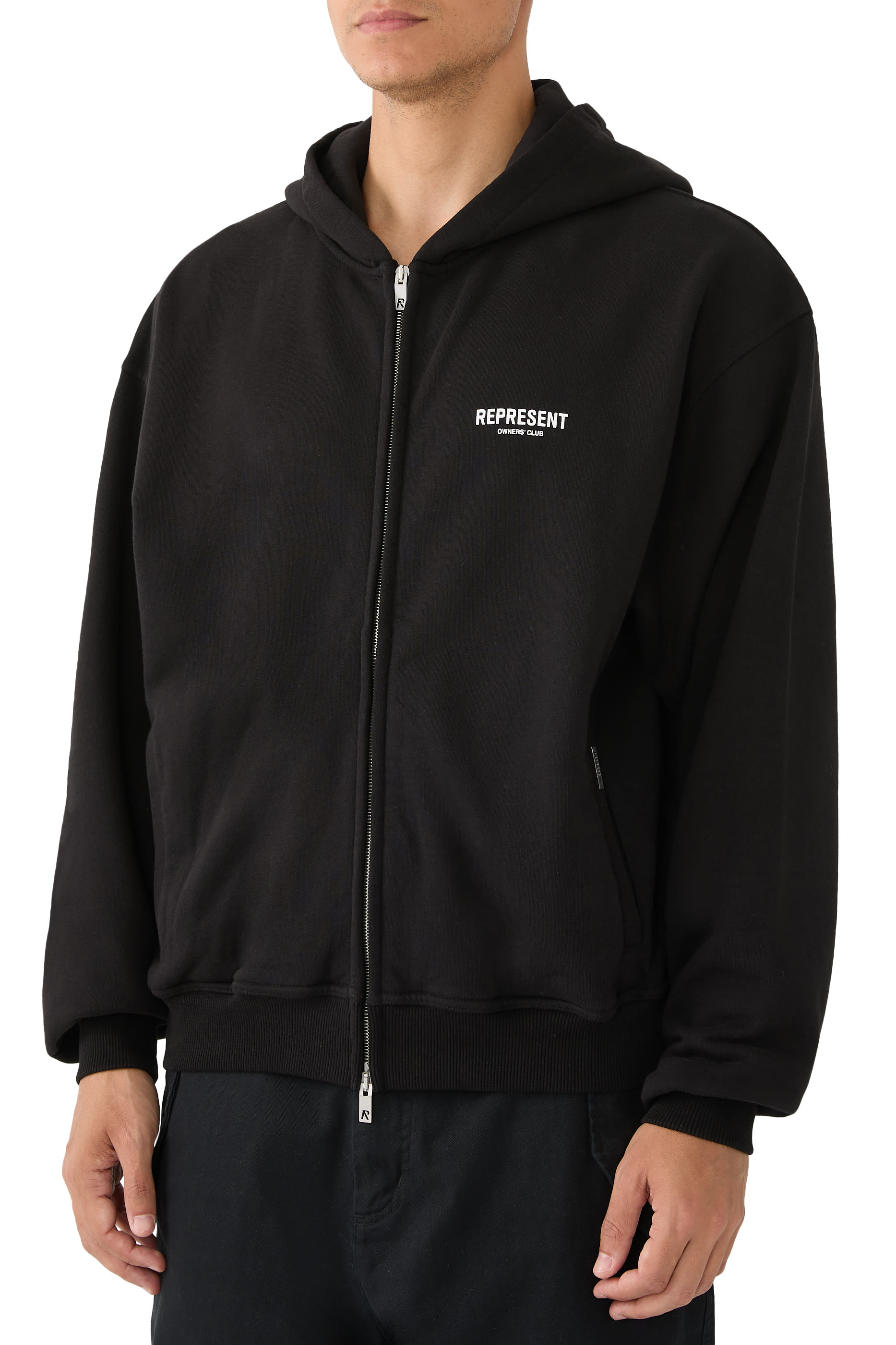 هودي بسحاب وشعار الماركة