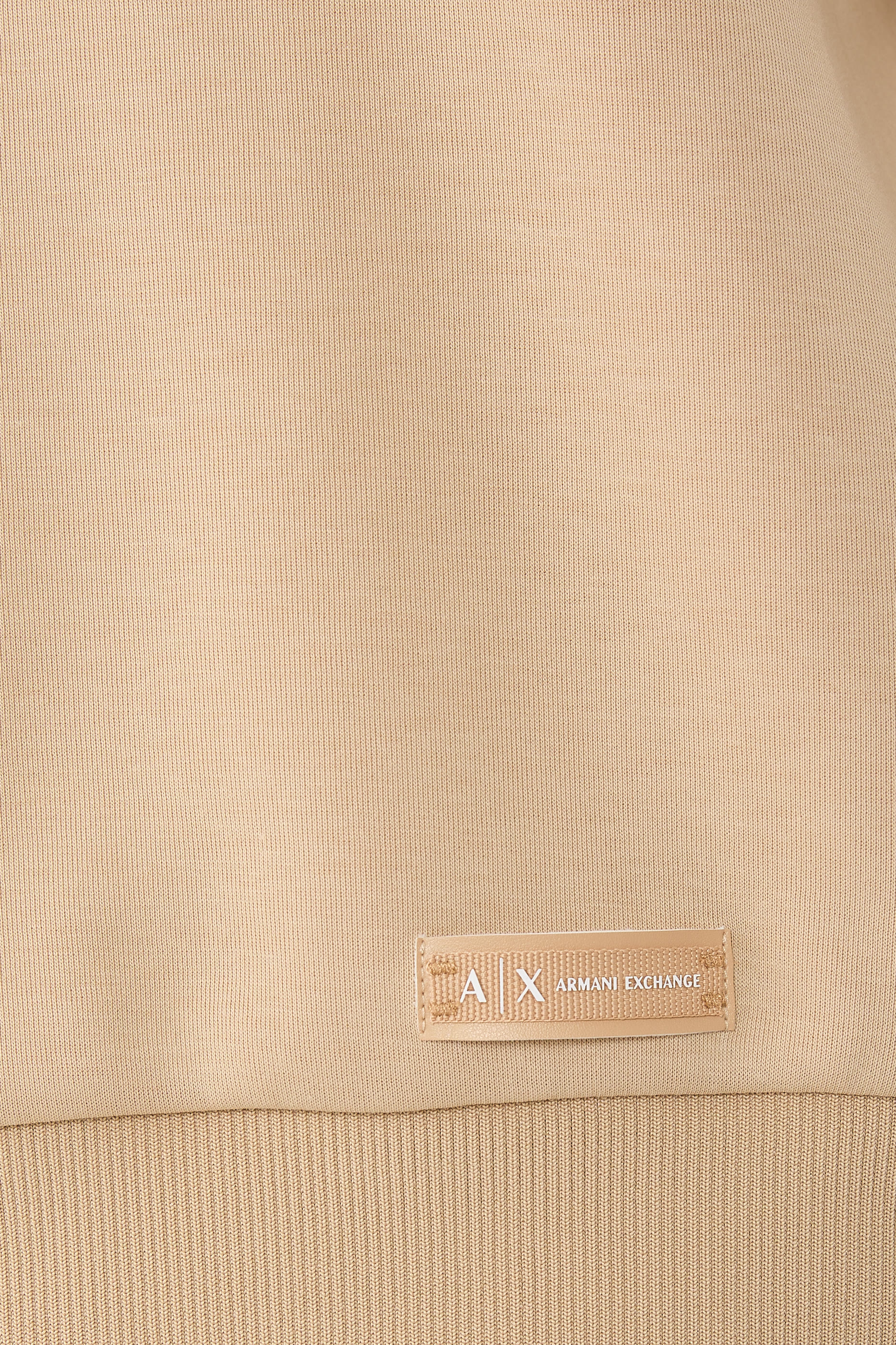 سويت شيرت بقصة فضفاضة