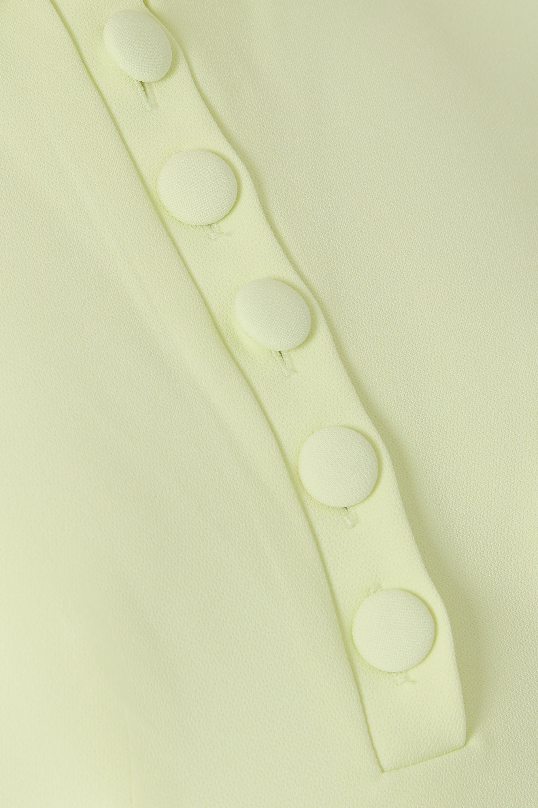 فستان التميت ميوز متوسط الطول بياقة