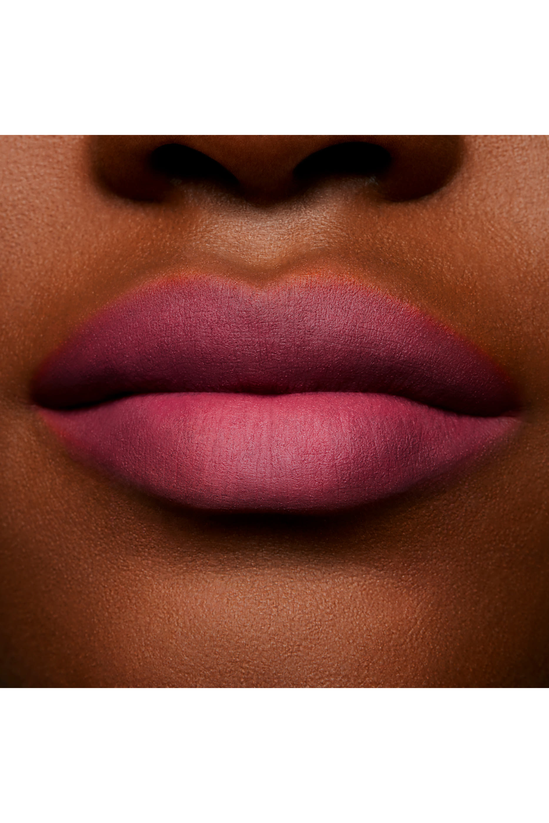 أحمر شفاه باودر كيس سائل