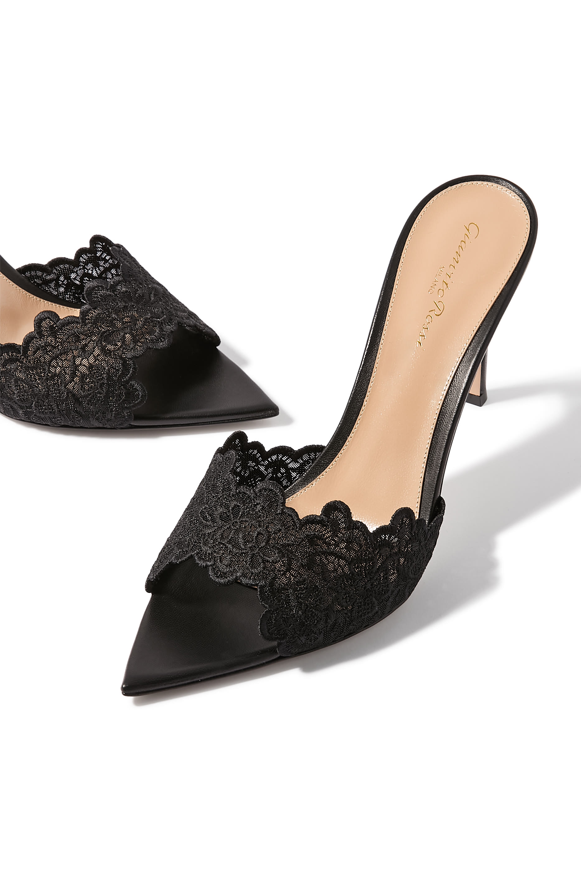 حذاء إيفون 85 مفتوح دانتيل 