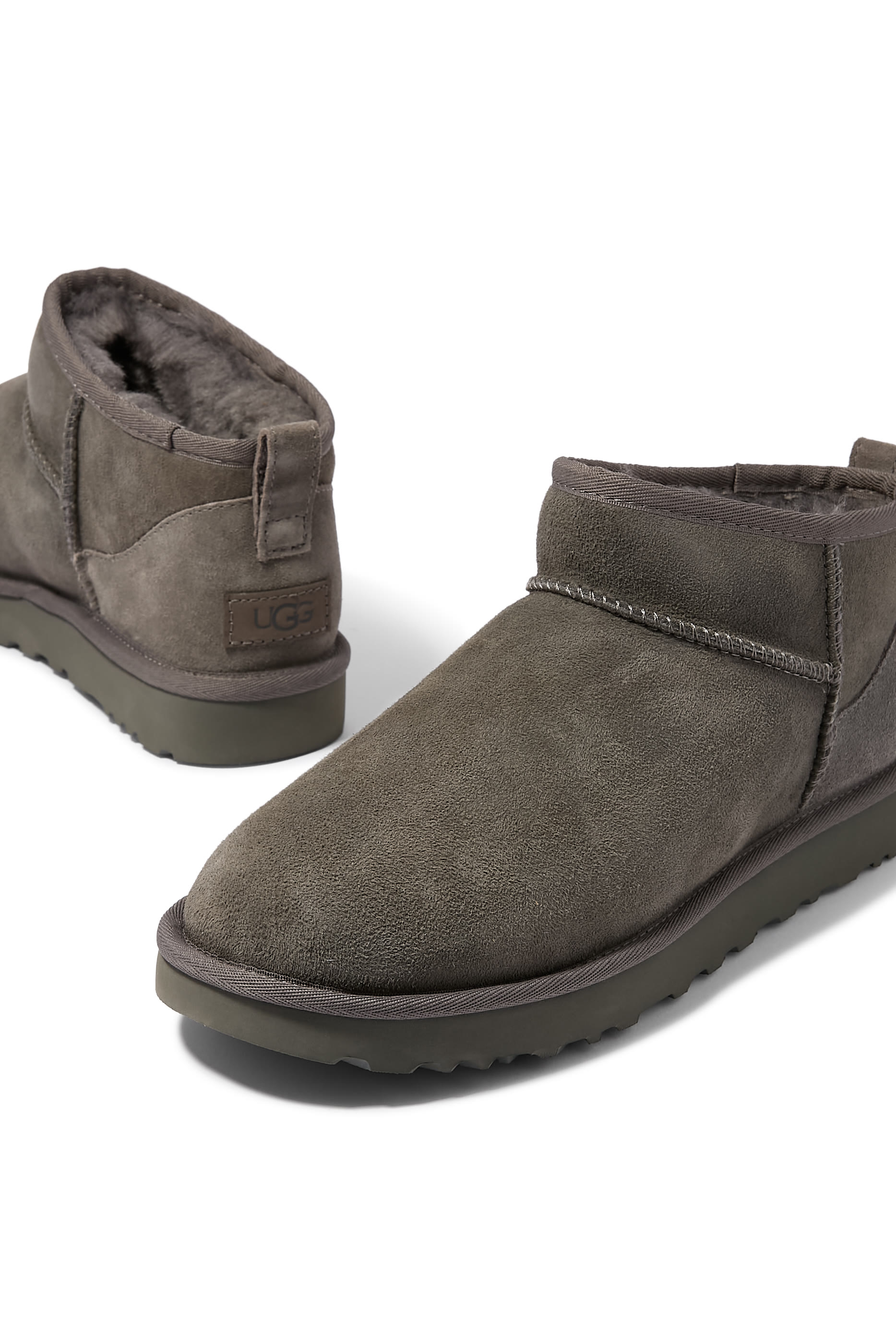 حذاء بوت كلاسيك ميني أولترا