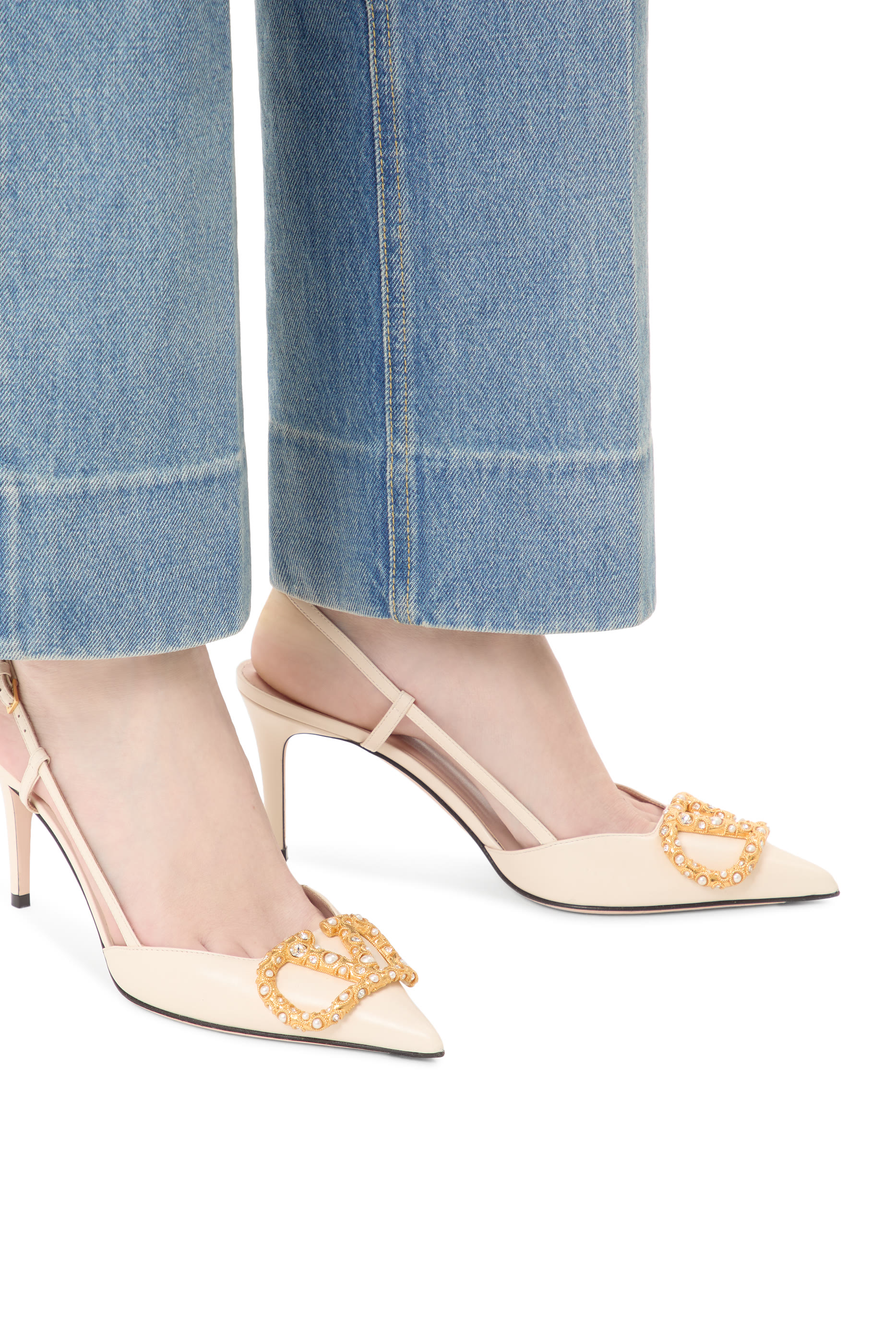 حذاء كلاسيكي 80 بسير خلفي وشعار الماركة