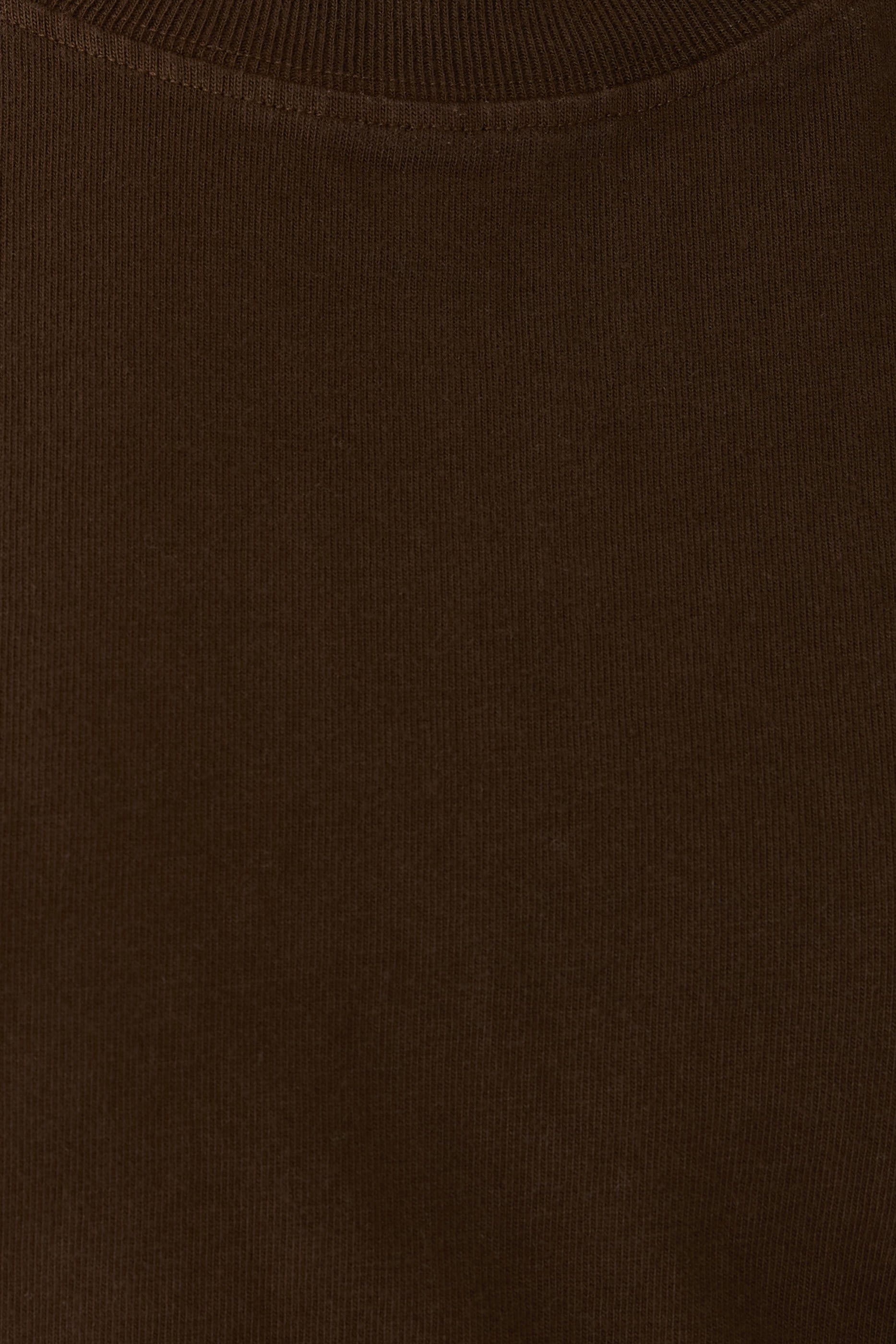 تيشيرت إيرو بقصة ضيقة