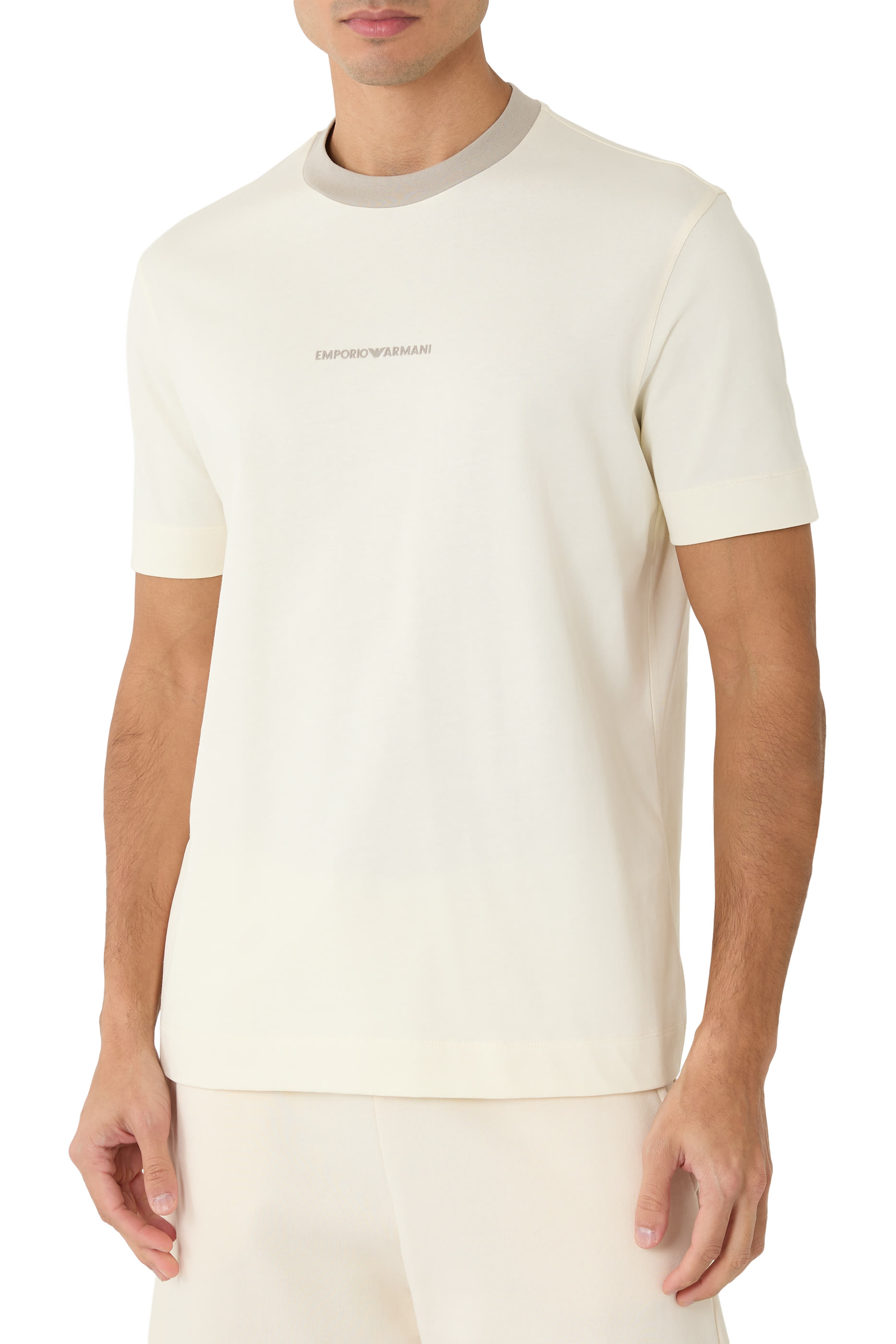 تيشيرت بشعار الماركة