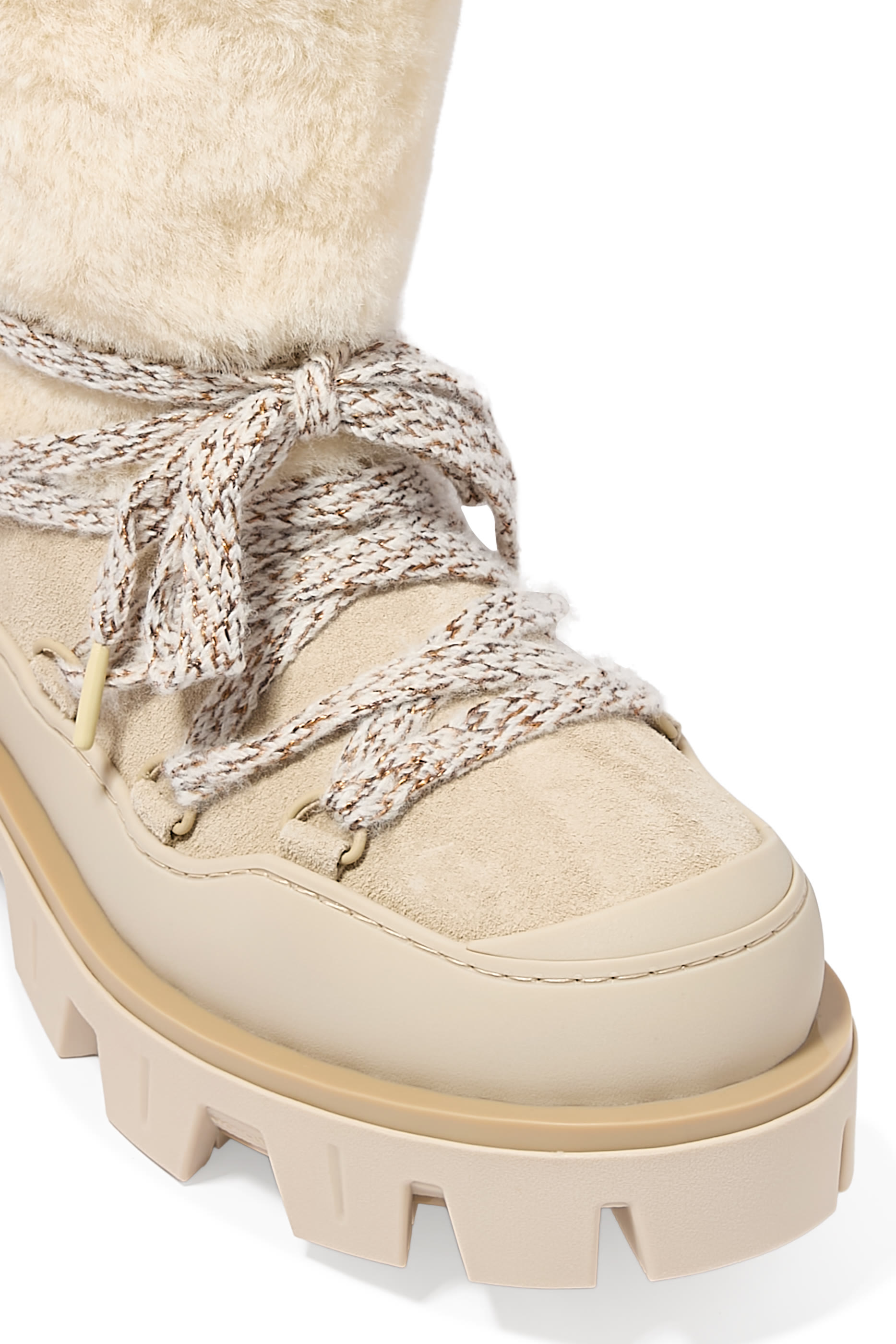 حذاء بوت بيك أبري