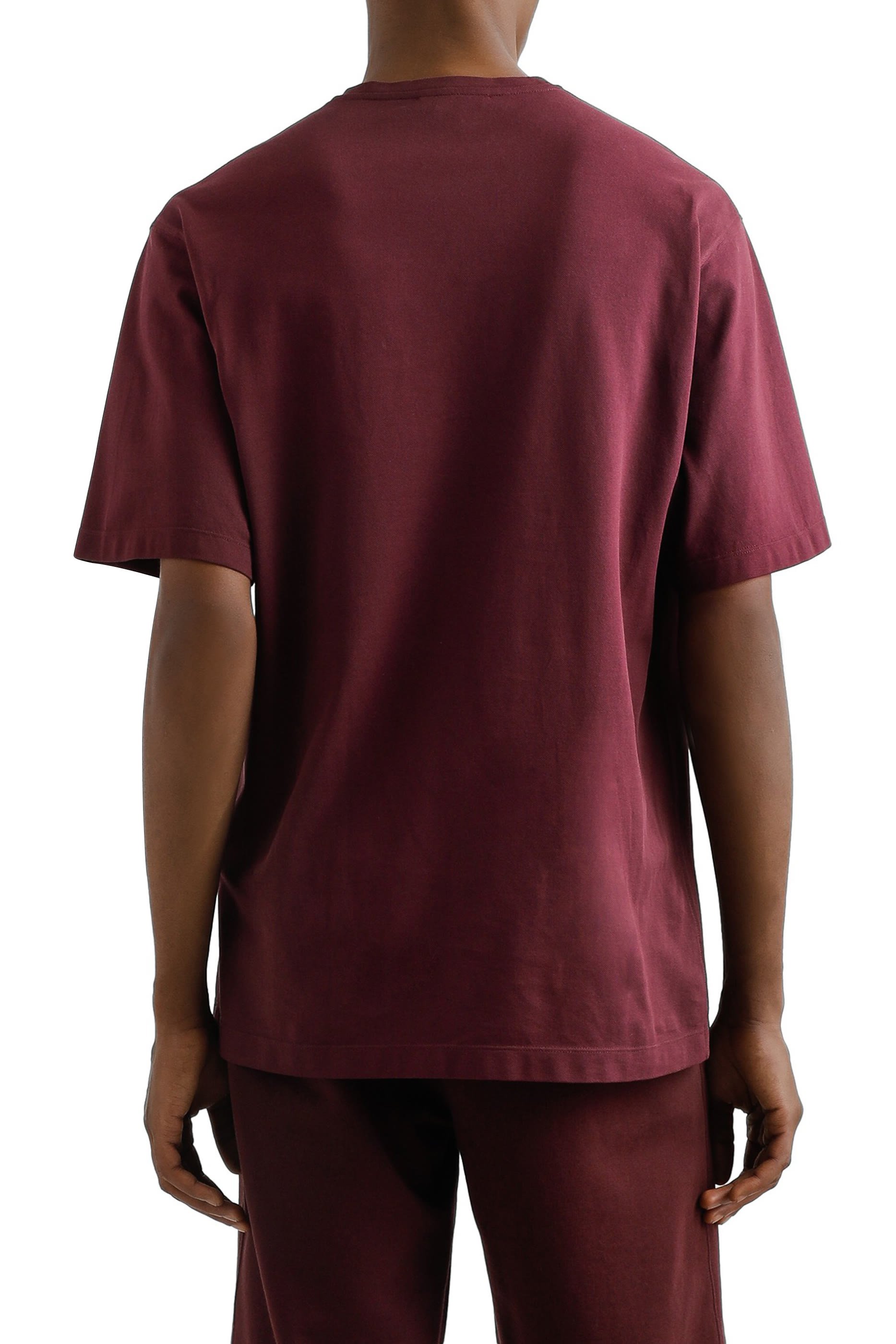 تيشيرت برقعة بشعار الماركة قطن