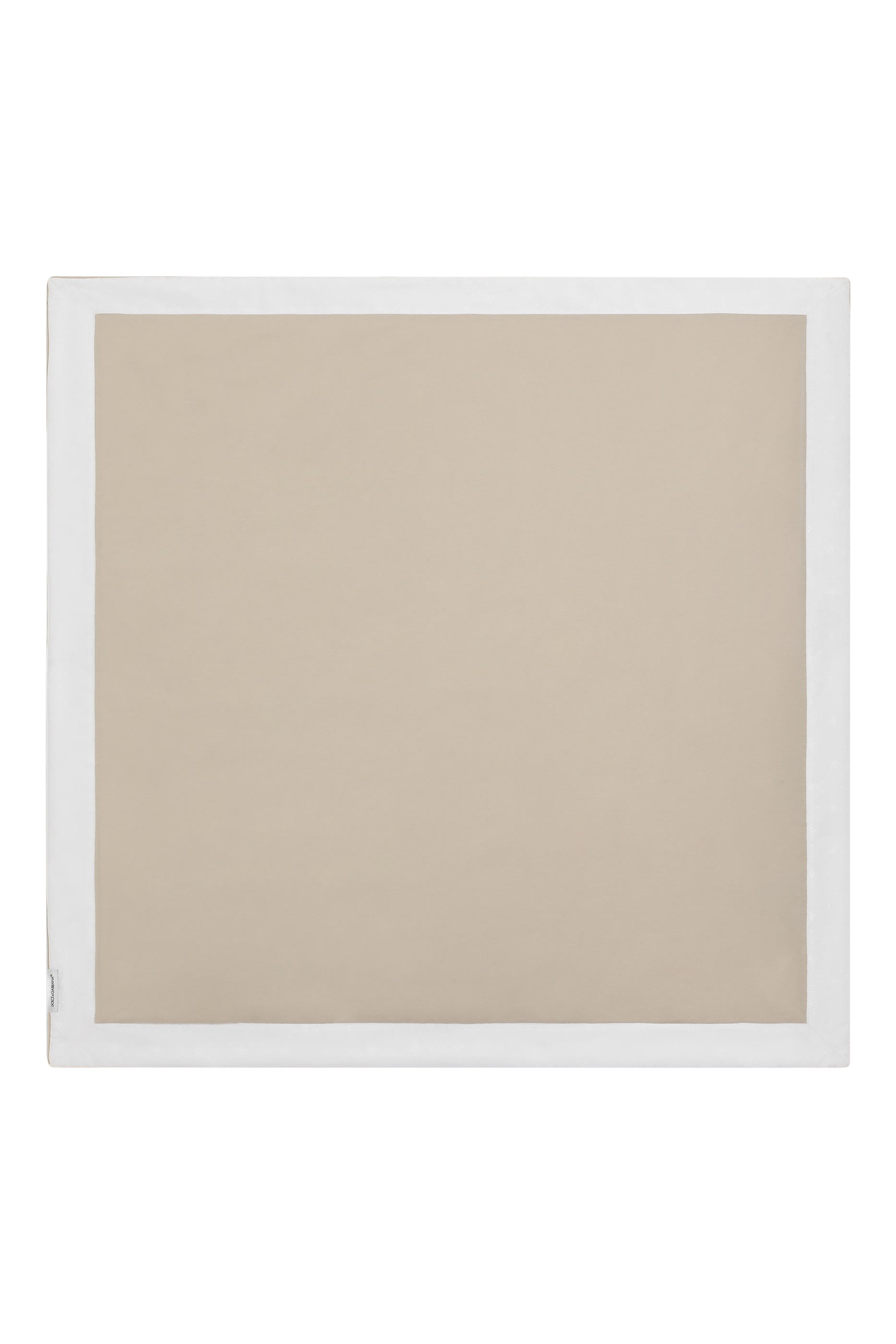 بطانية بشعار الماركة للأطفال