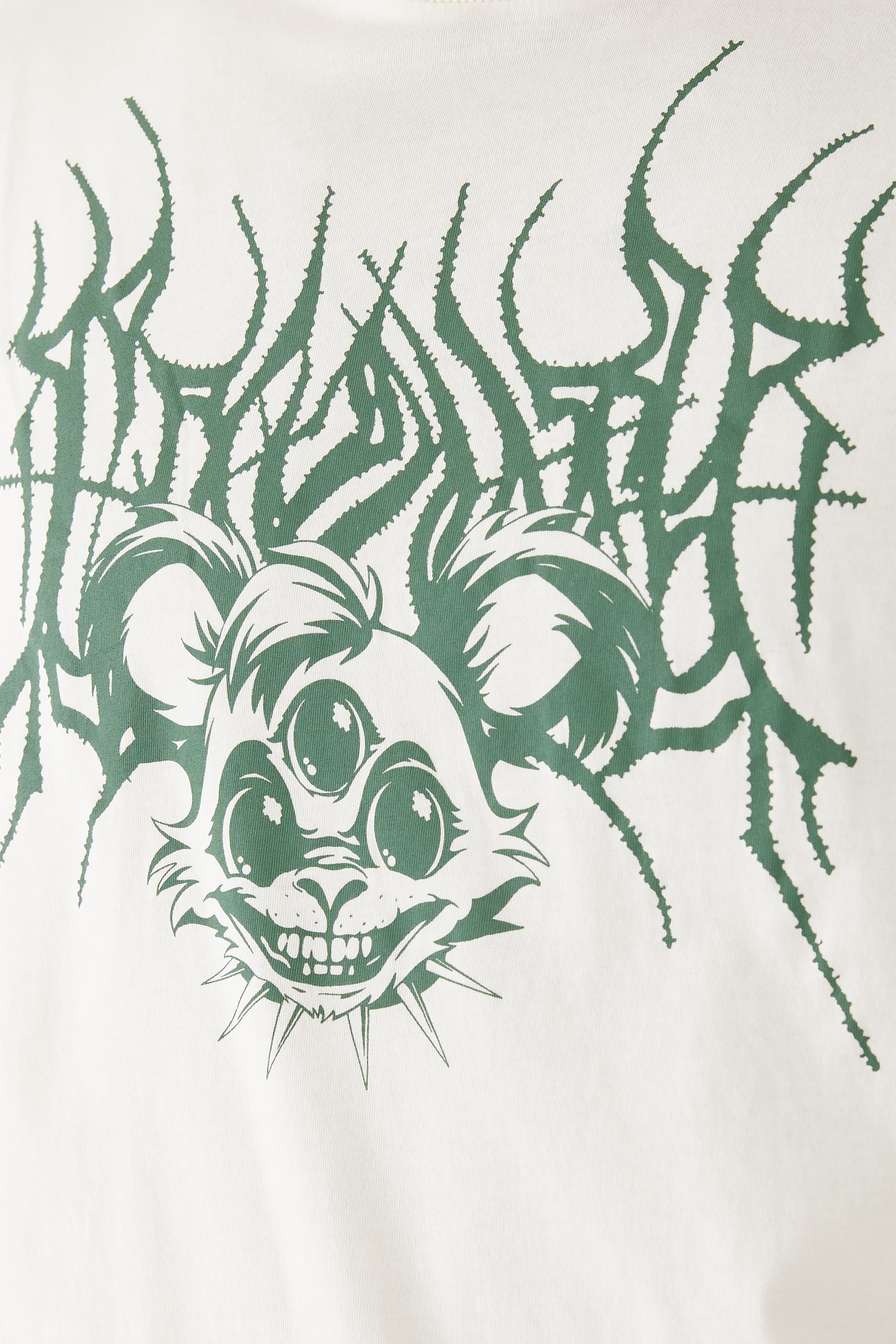 تيشيرت بأكمام قصيرة