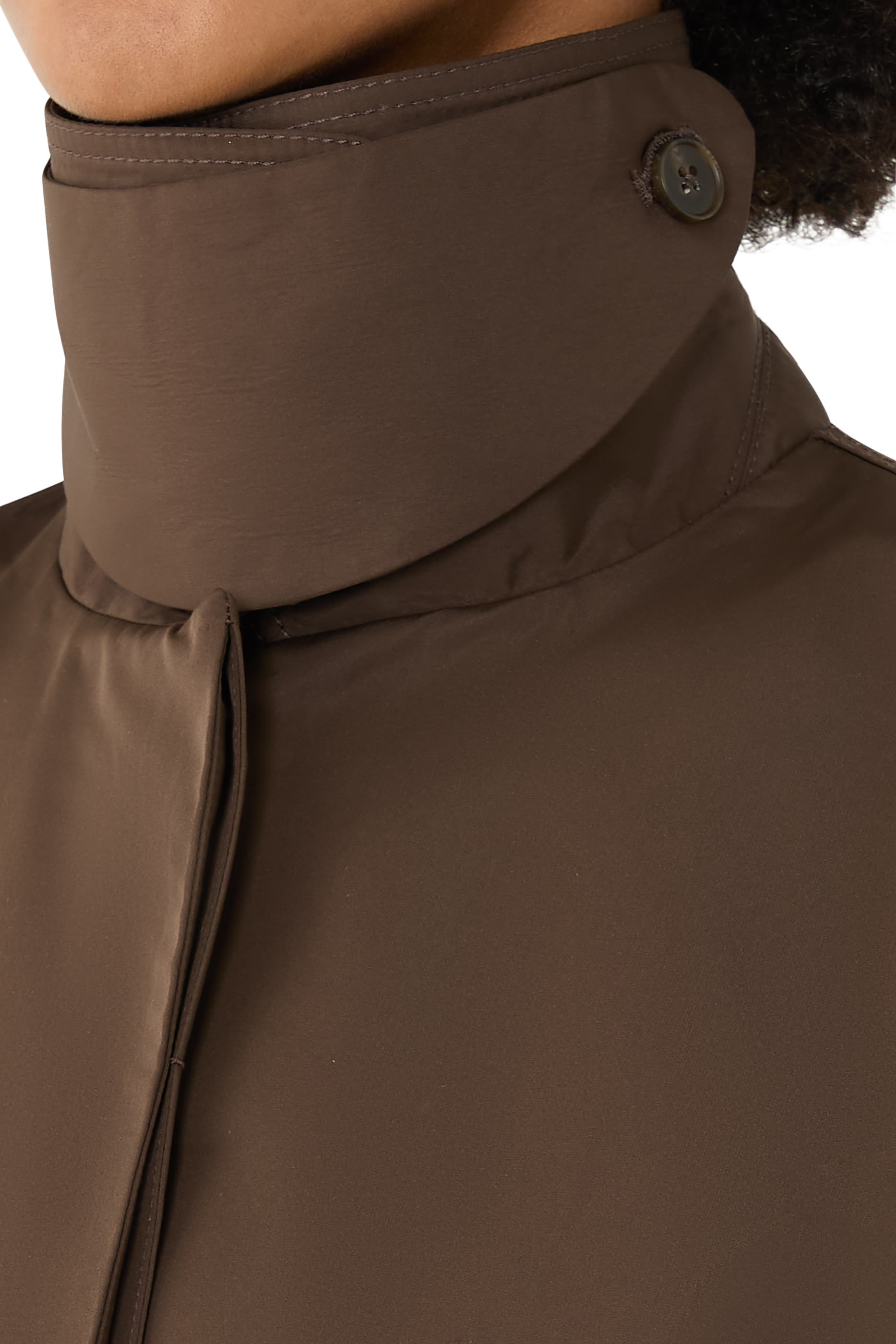 معطف إيتوفي بياقة عالية