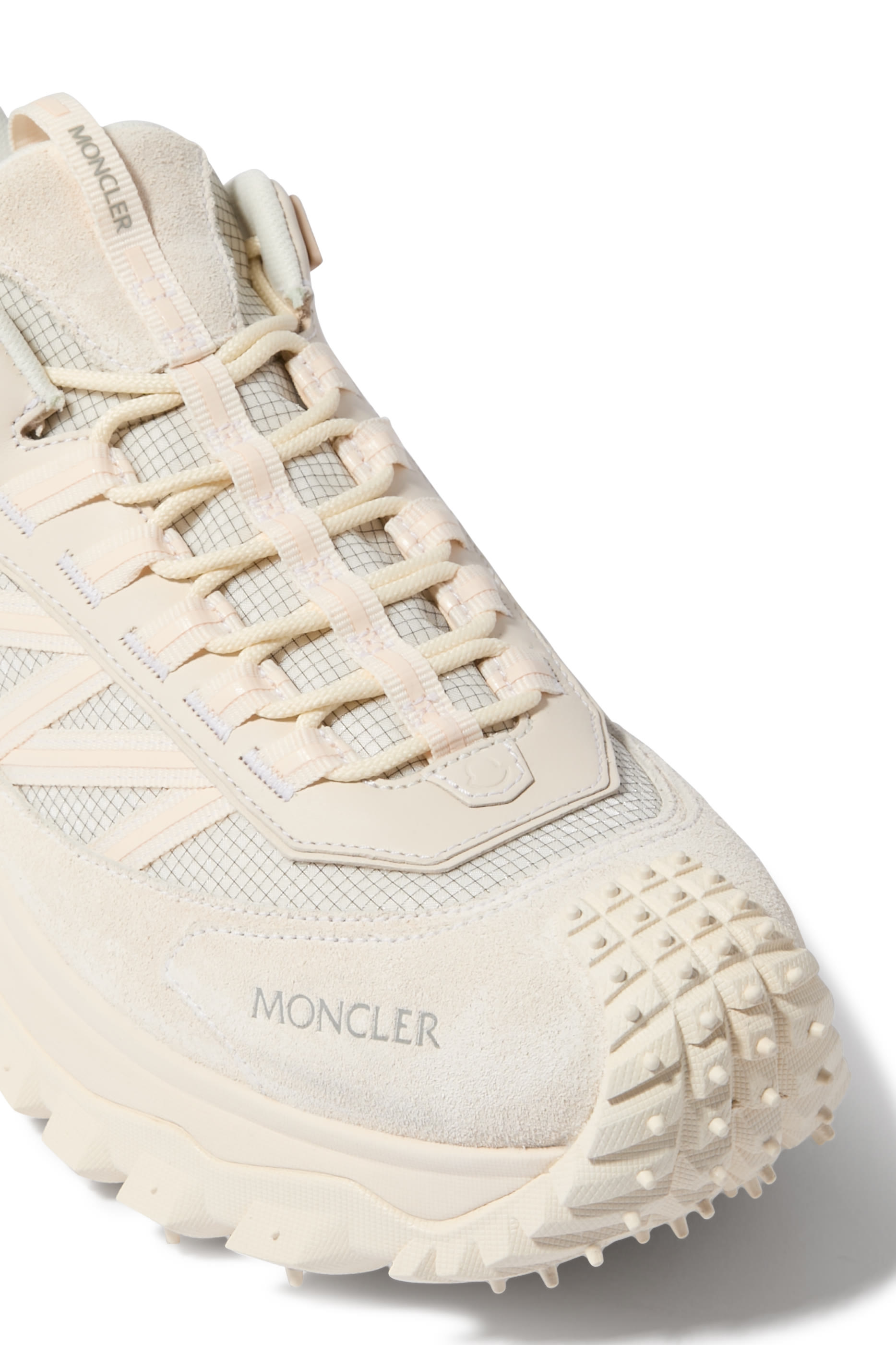 سنيكرز ترايلجريب شمواه وجلد