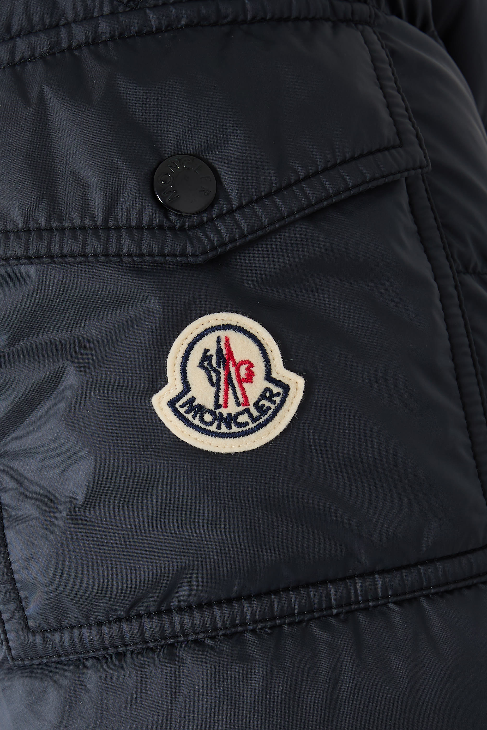 جاكيت ناجان قصير مبطن بالزغب بغطاء رأس