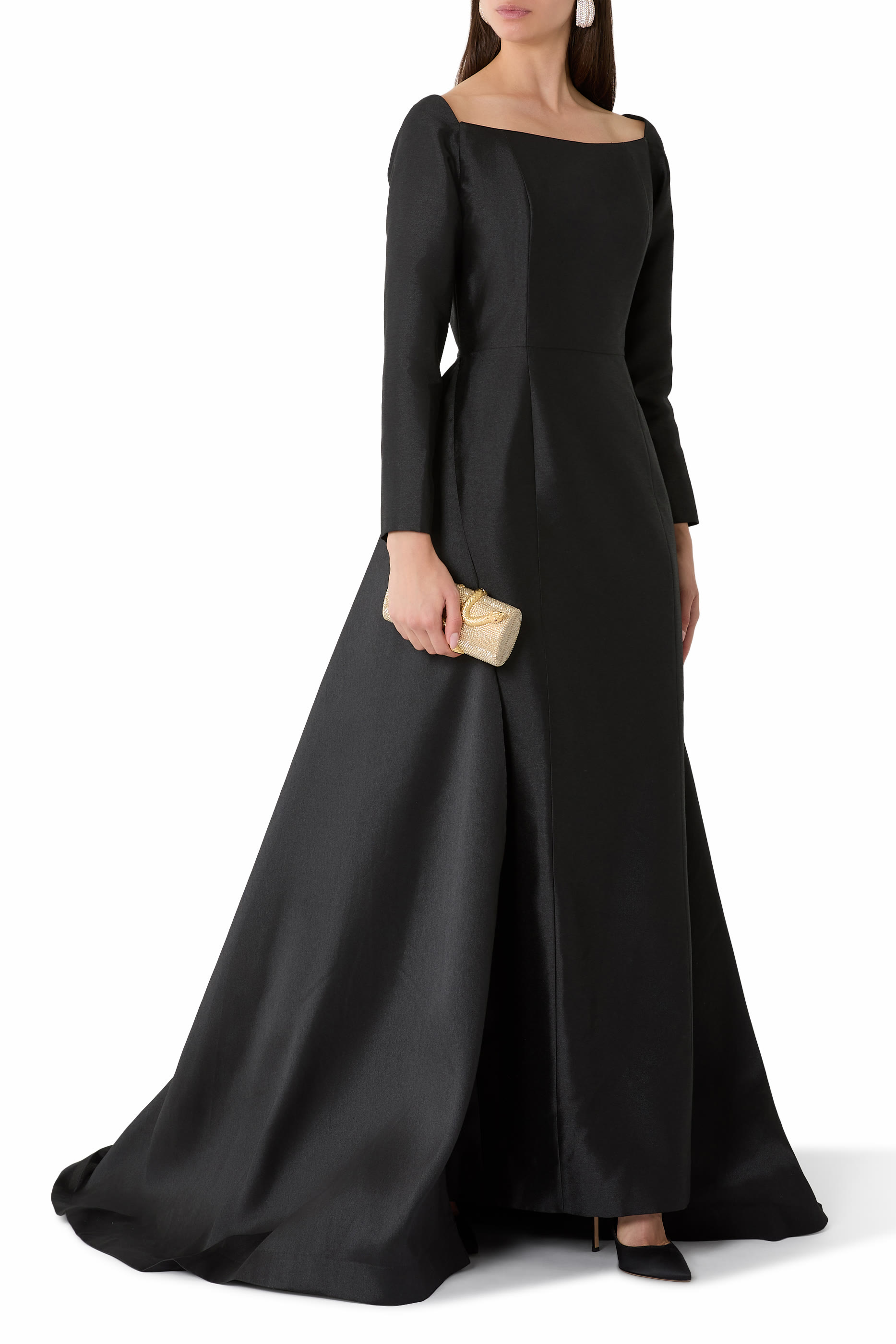 فستان بلا حمالات ستان