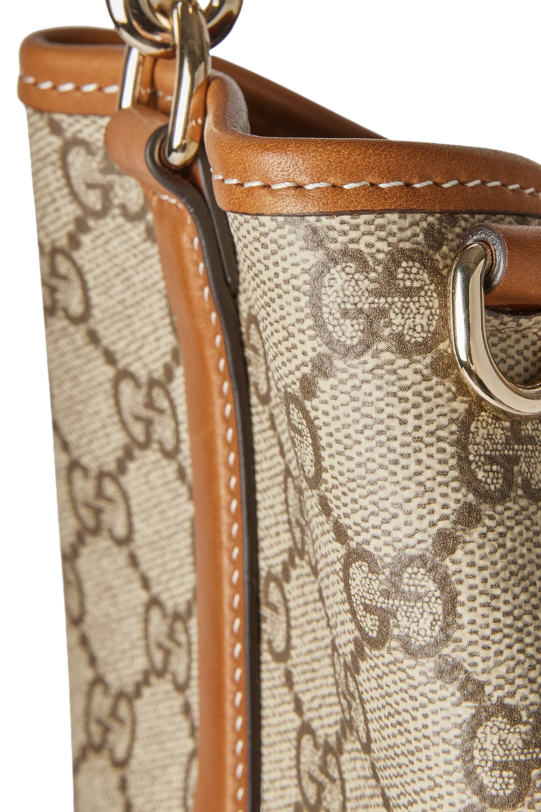 حقيبة باكيت صغيرة بنقشة حرفي شعار الماركة