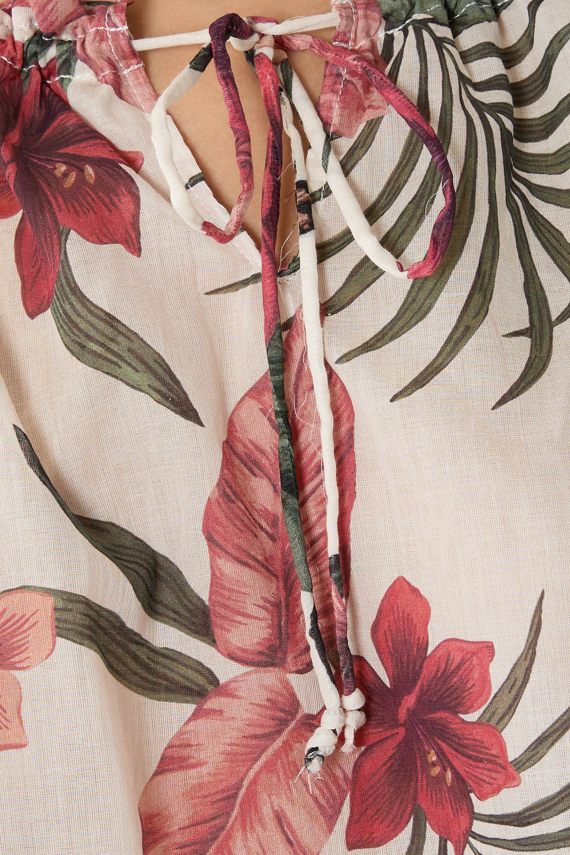 طقم بلوزة سوليا إيديليك وشورت