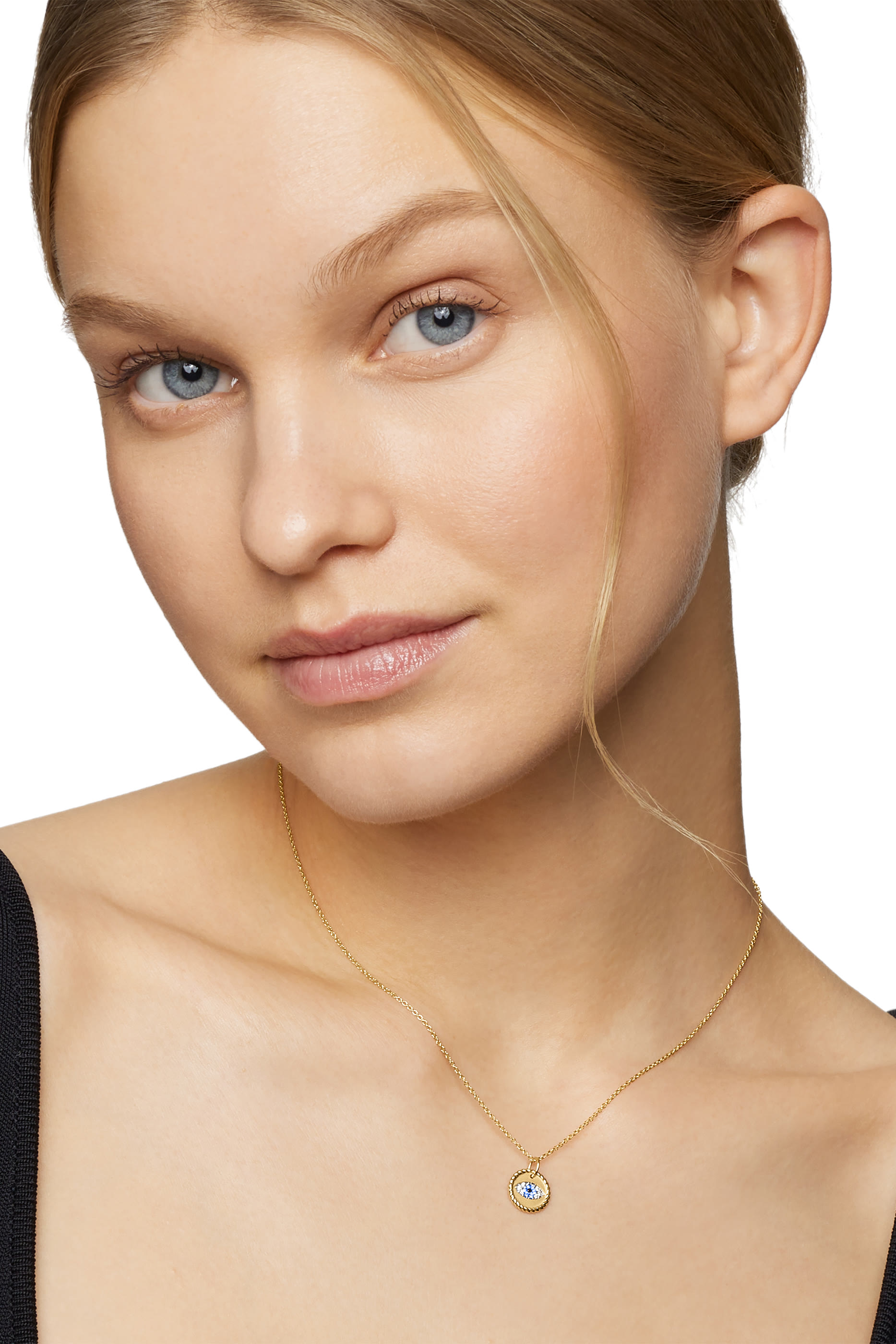 قلادة كابل كوليكتبلز بدلاية بتصميم عين حسود مرصعة بالياقوت الأزرق والماس والماس الأسود، ذهب أصفر عيار 18