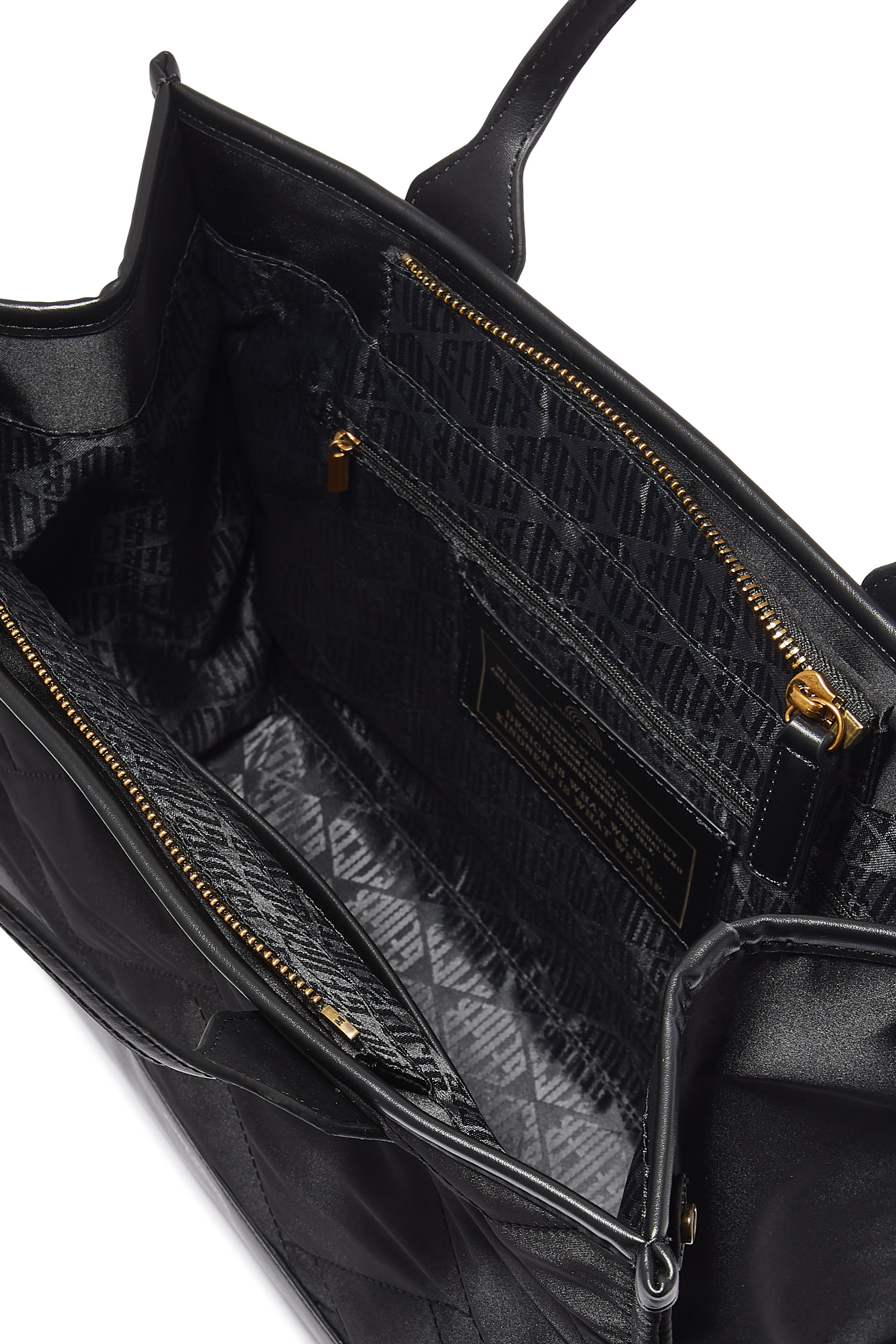 حقيبة يد مربعة متوسطة معاد تدويرها