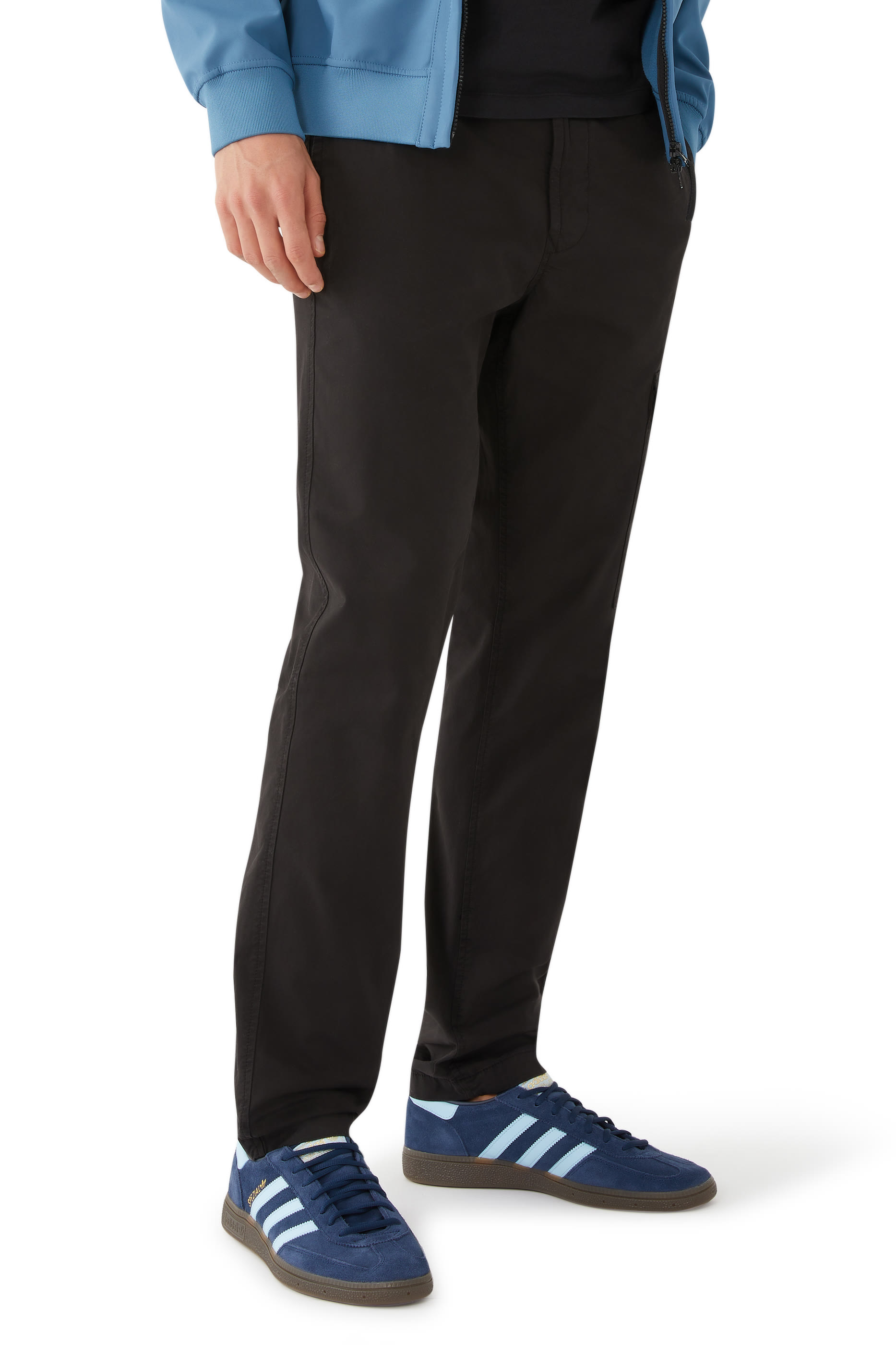 سنيكرز هاندبول سبيزل سنيكرز هاندبول سبيزل