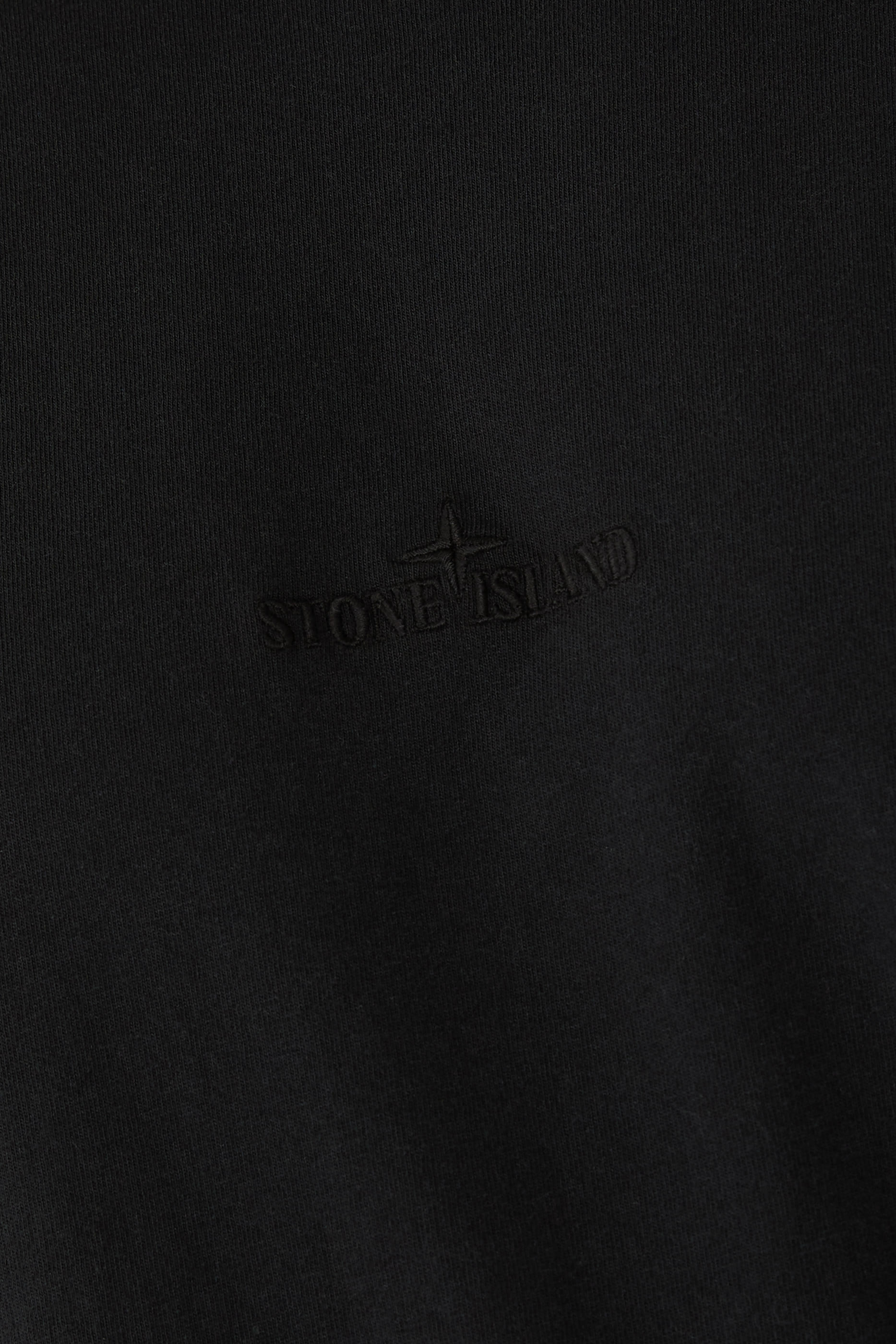 تيشيرت مطرز بشعار الماركة