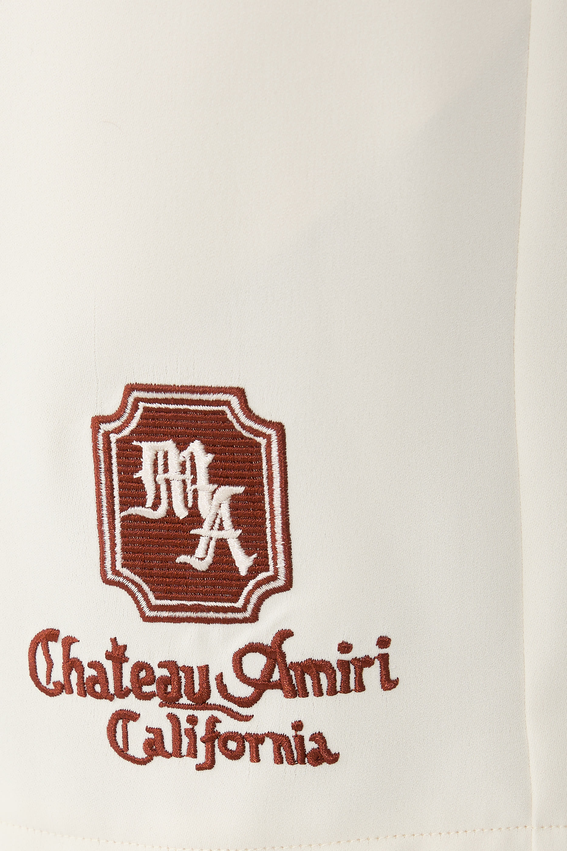 شورت شاتو بشعار الماركة