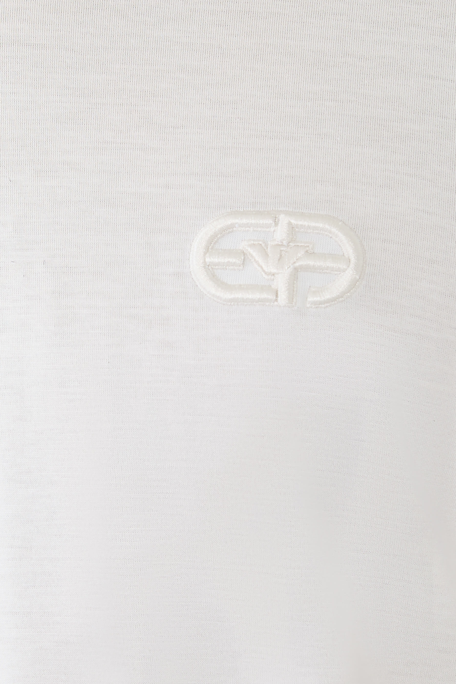 تيشيرت بشعار رأس النسر