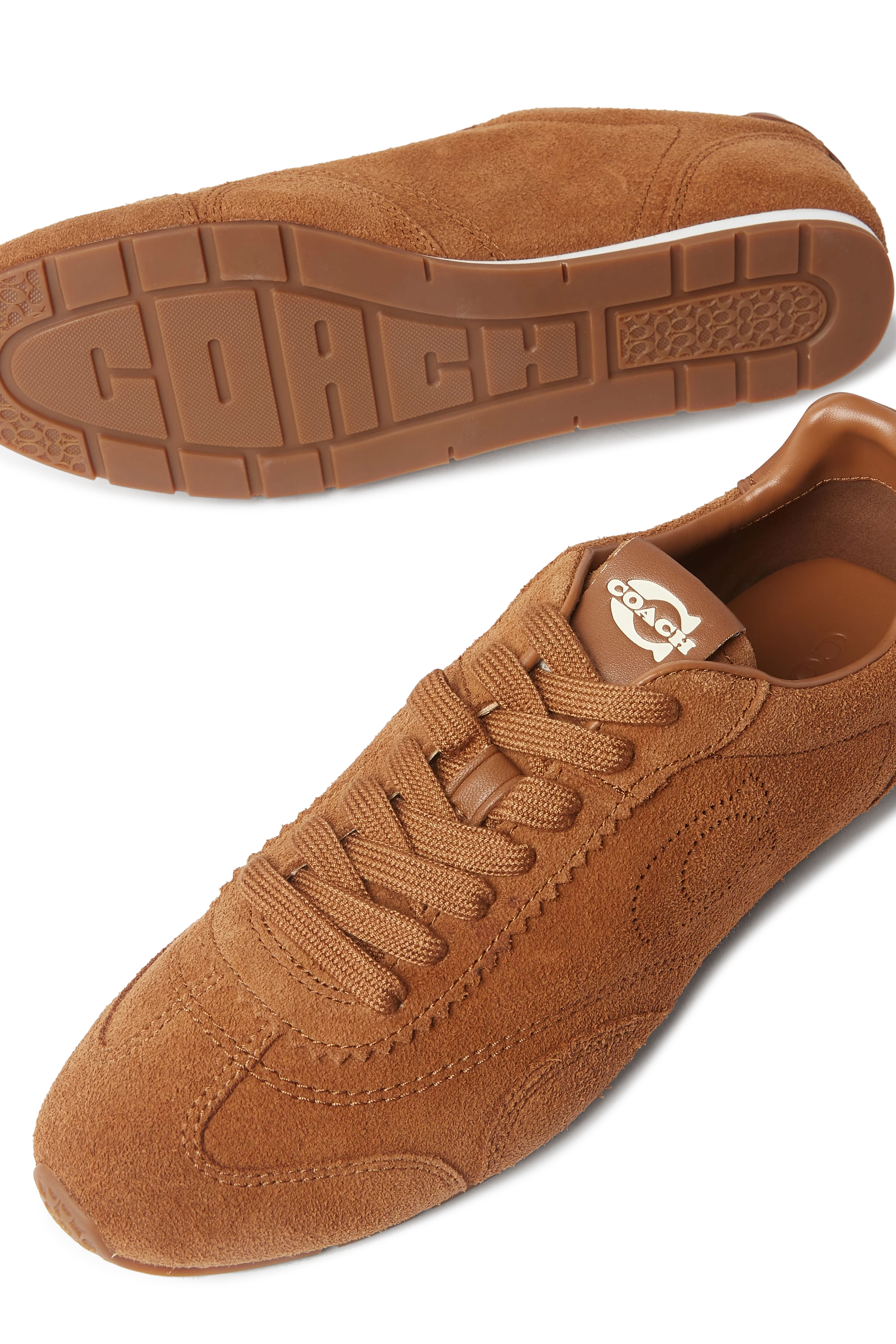 سنيكرز بنعل مسطح