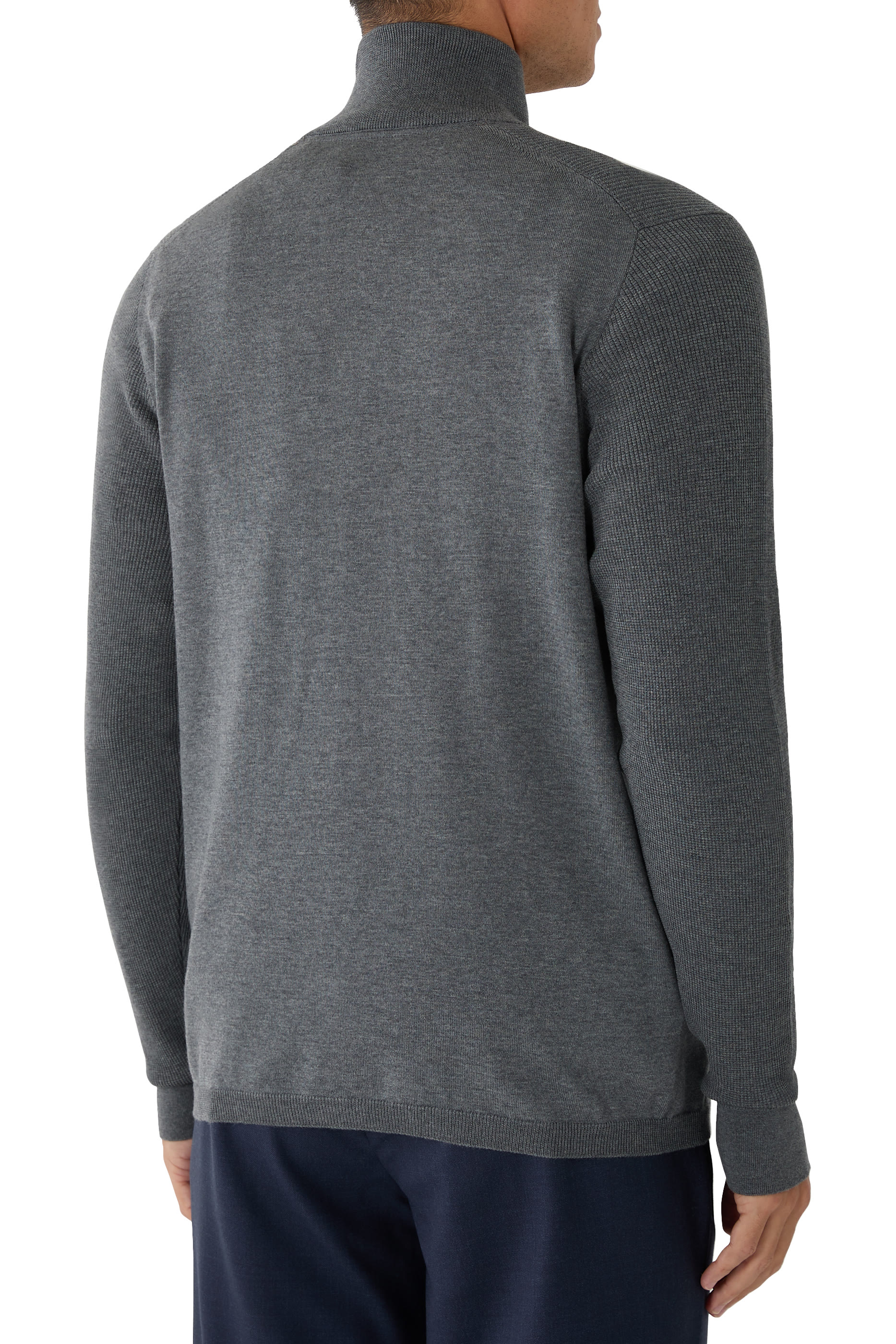 كنزة بياقة عالية ونصف سحاب نسيج متشابك